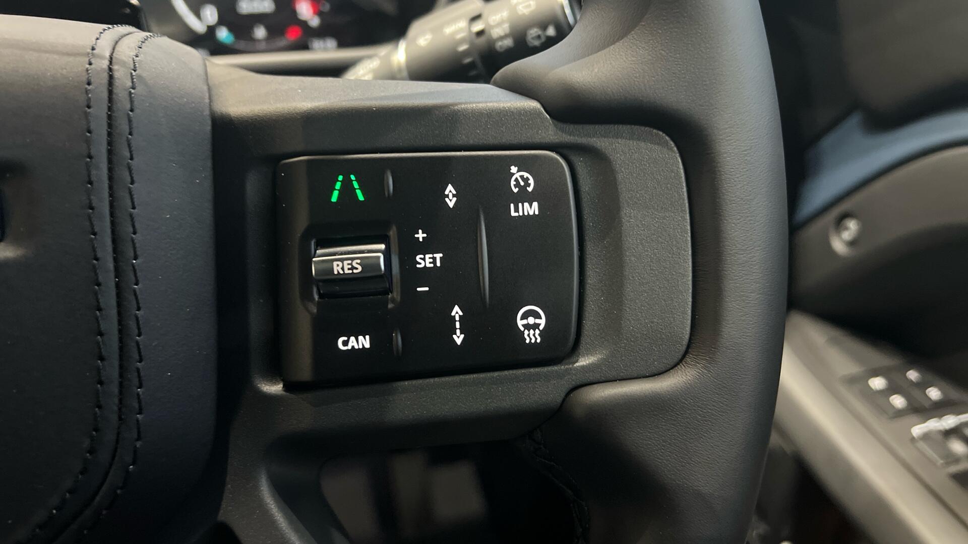 Land Rover Defender view 21