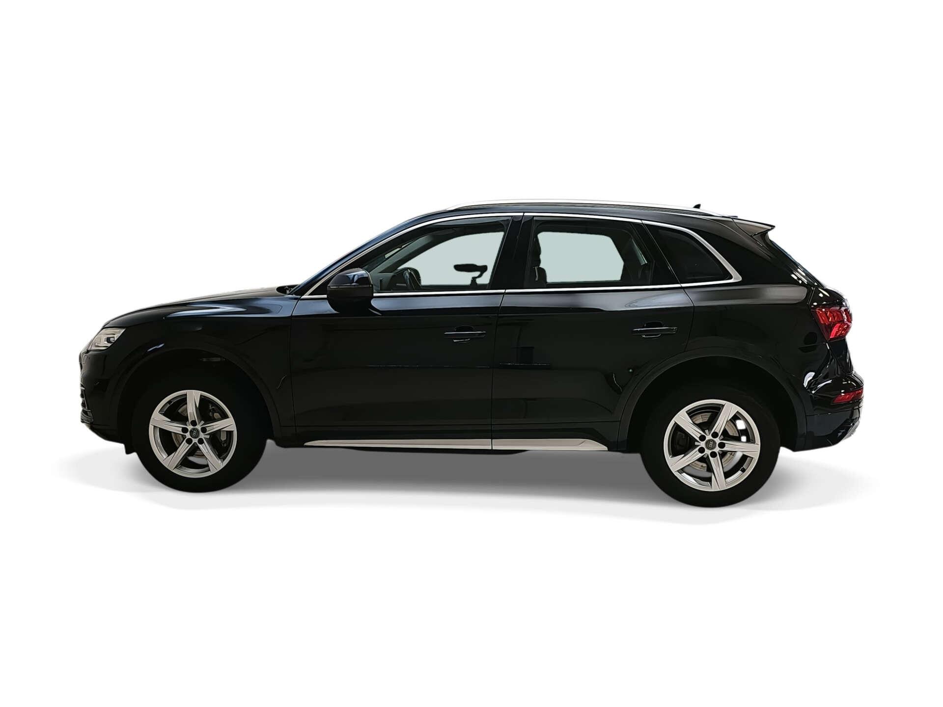 Audi Q5 view 4