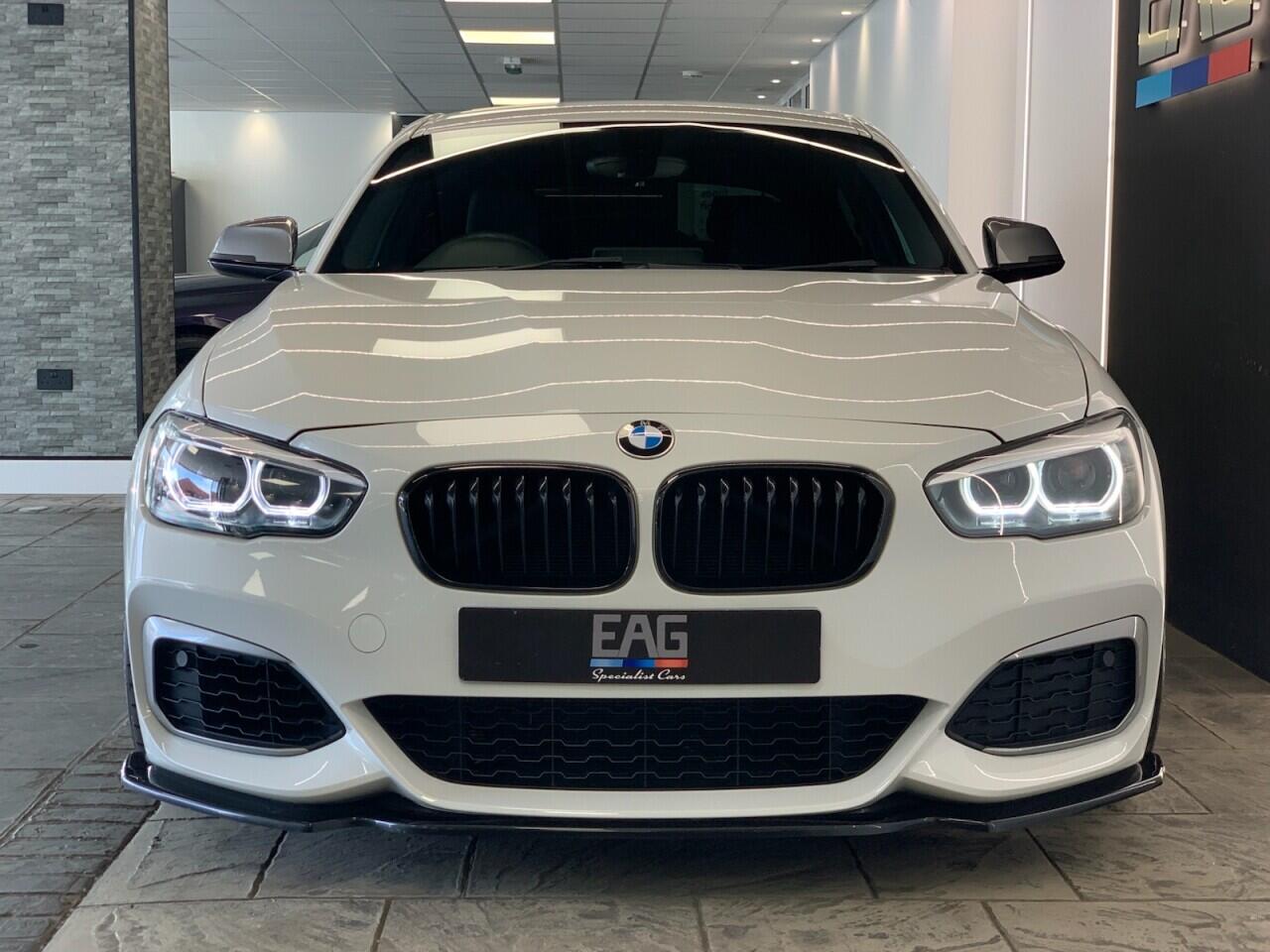 BMW 1 Series view 6