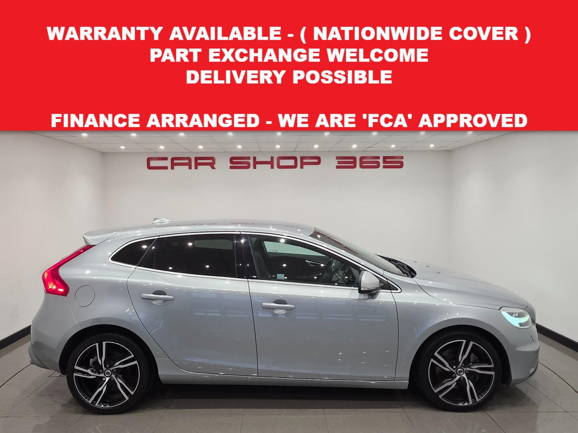 Volvo V40 view 4
