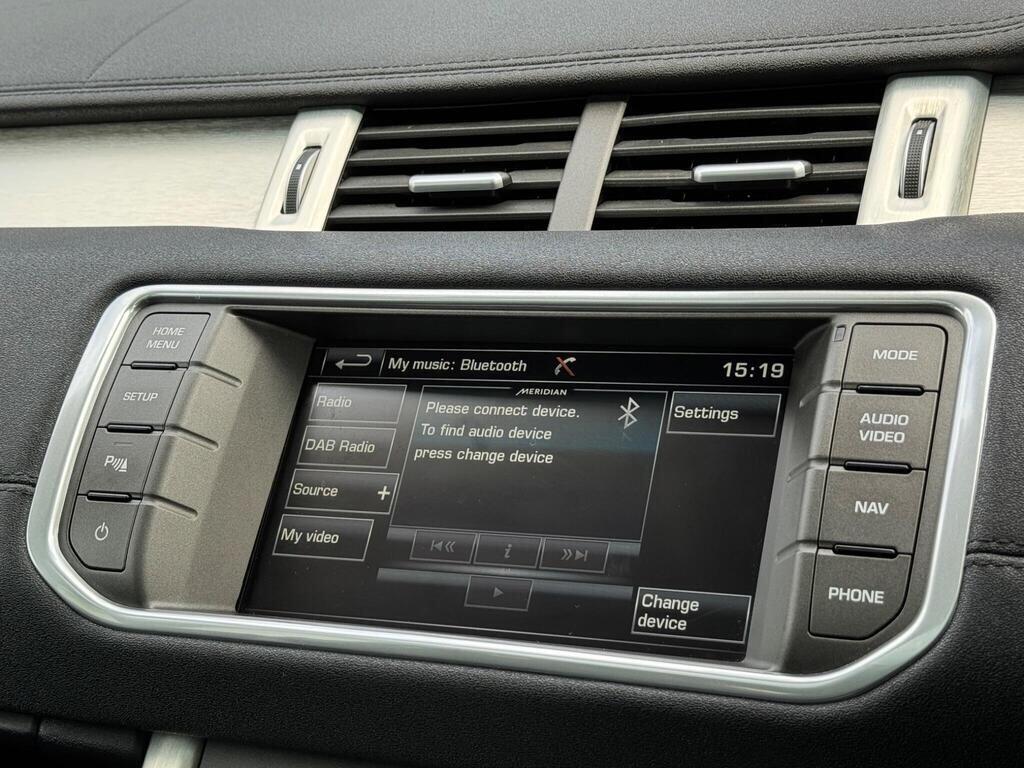 Land Rover Range Rover Evoque view 37