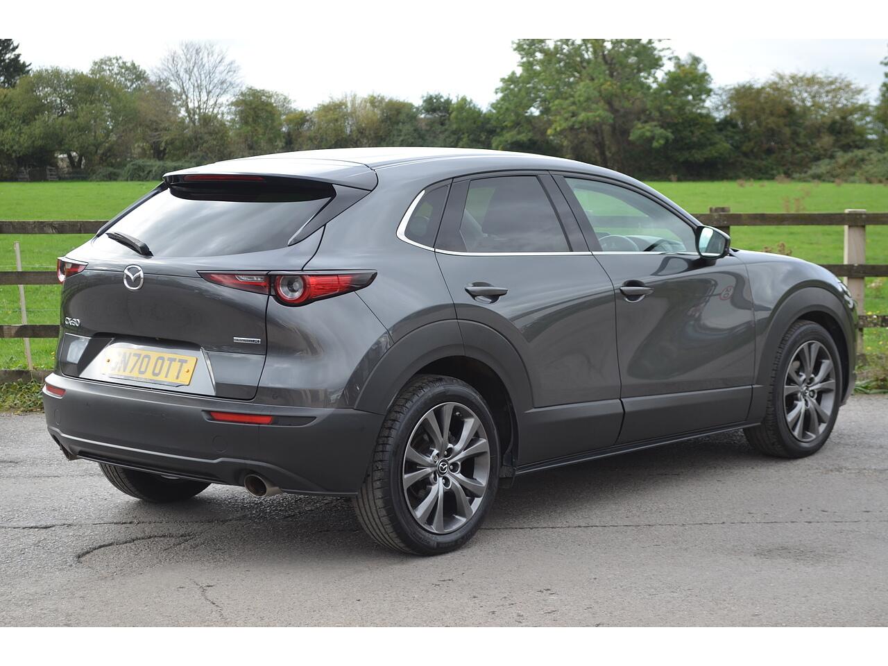 Mazda CX-30 view 9