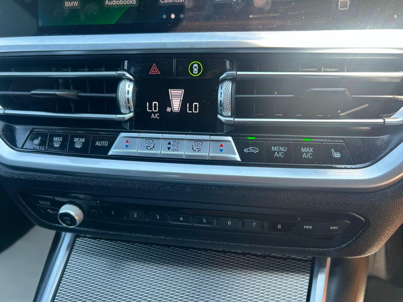 BMW 3 Series view 44