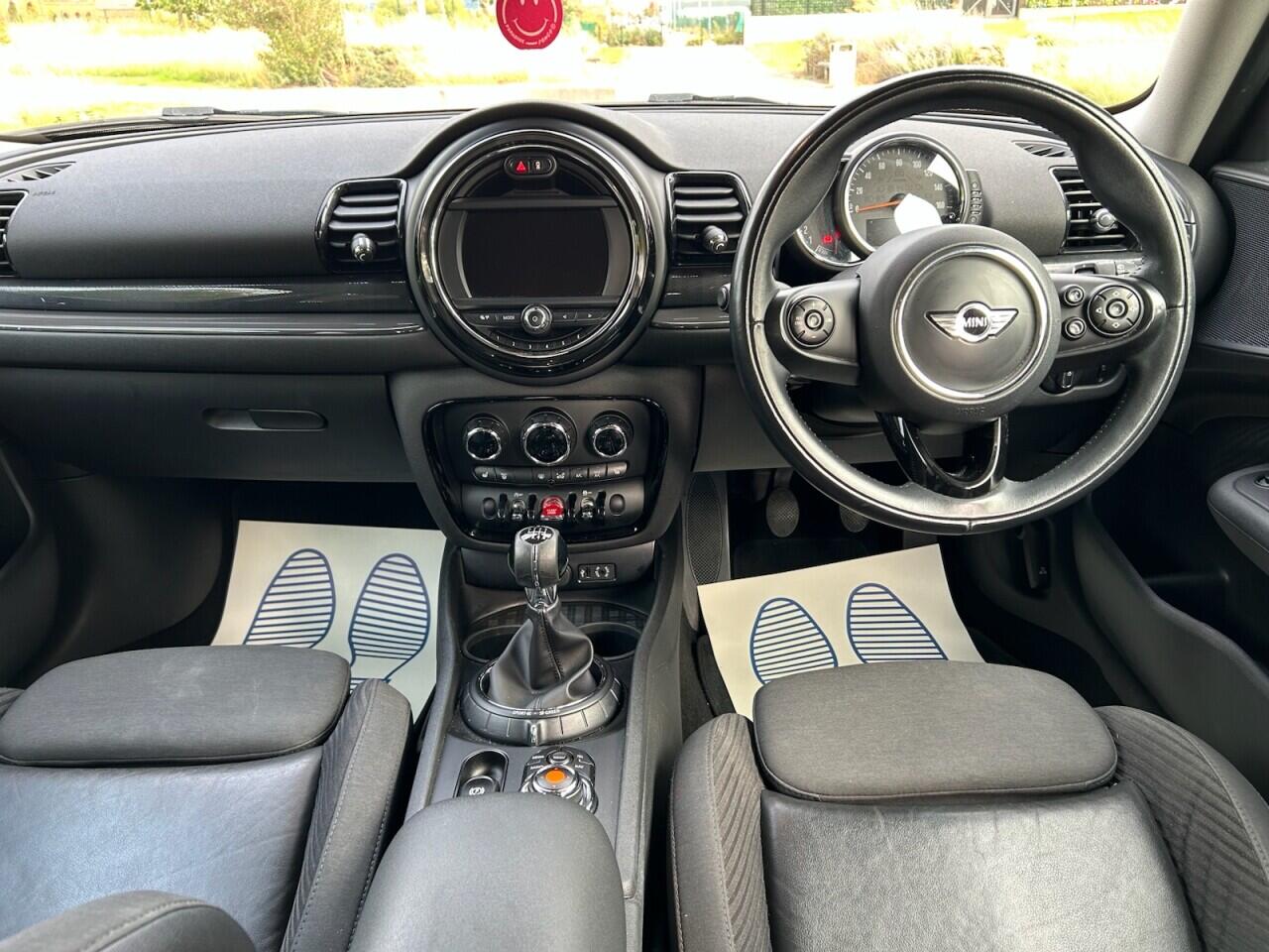 Mini Clubman view 24