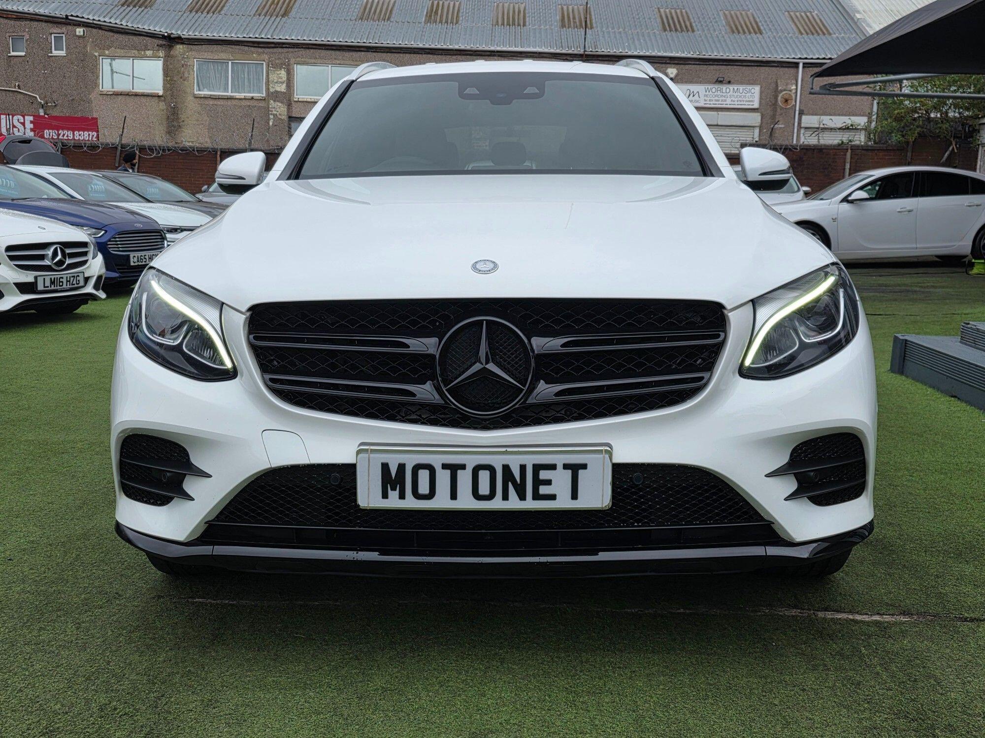 Mercedes-Benz GLC view 5