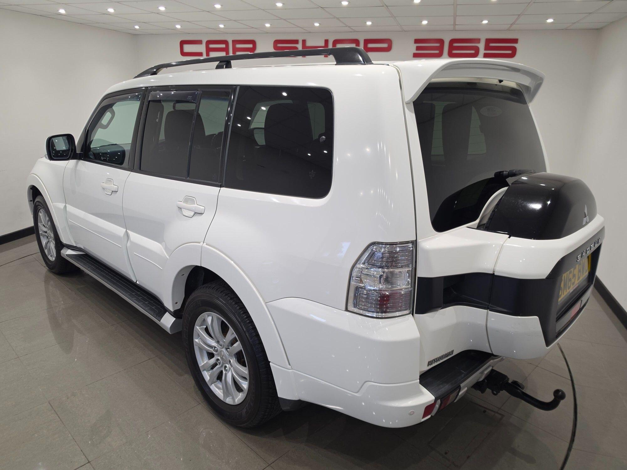 Mitsubishi Shogun view 79