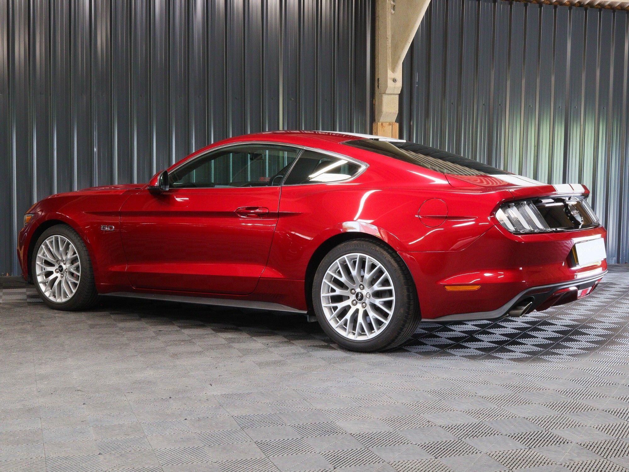 Ford Mustang view 26