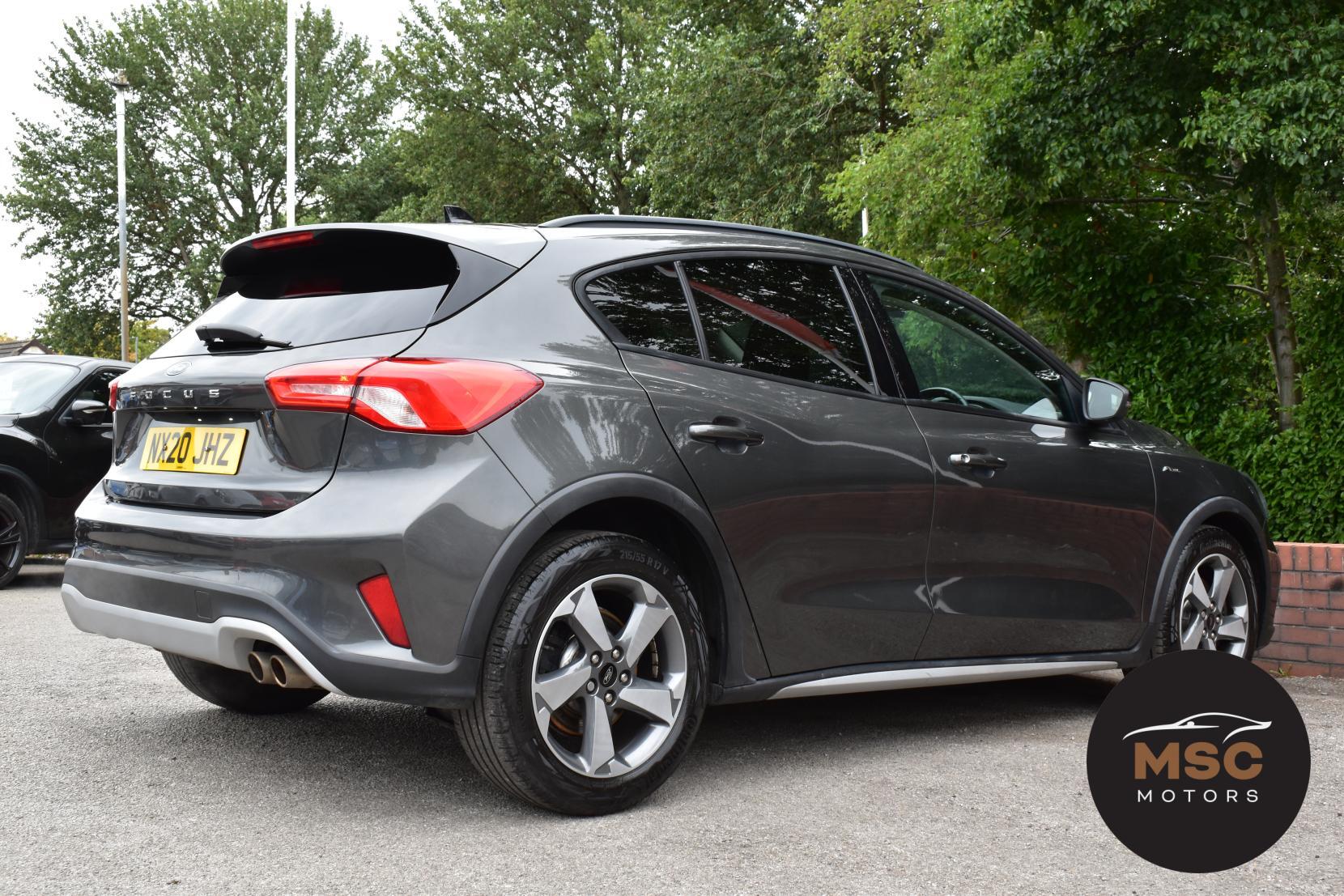 Ford Focus view 18