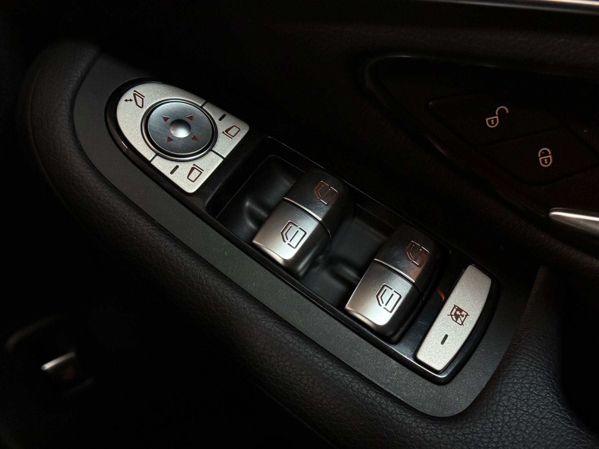 Mercedes-Benz GLC view 20