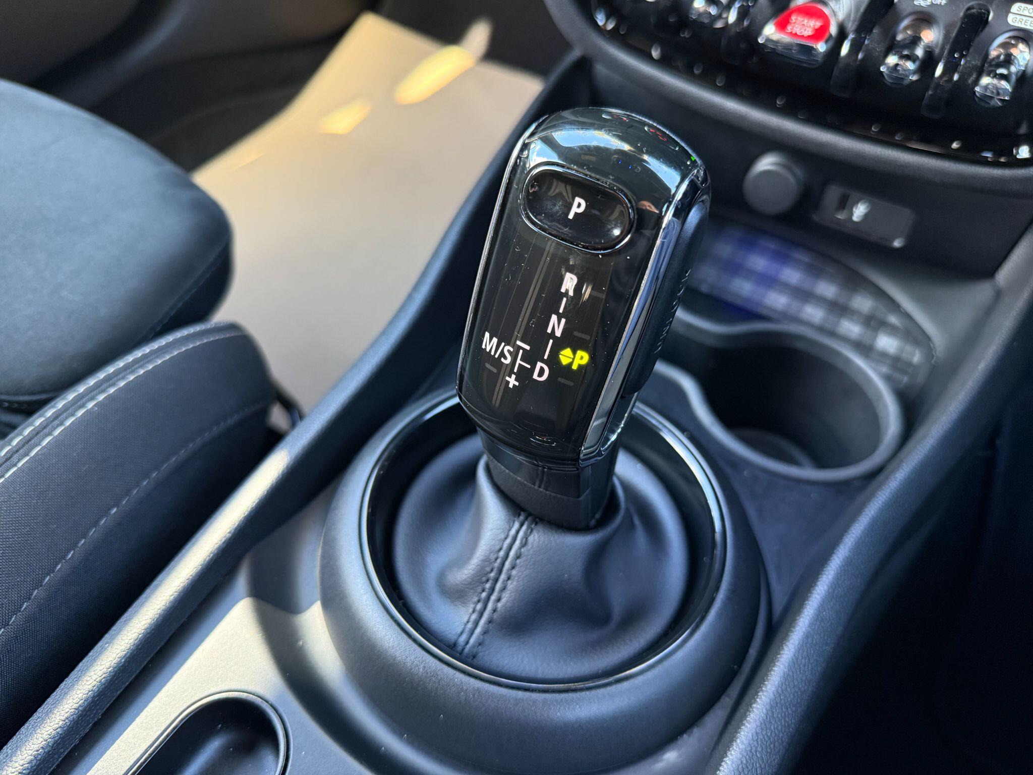 Mini Clubman view 32