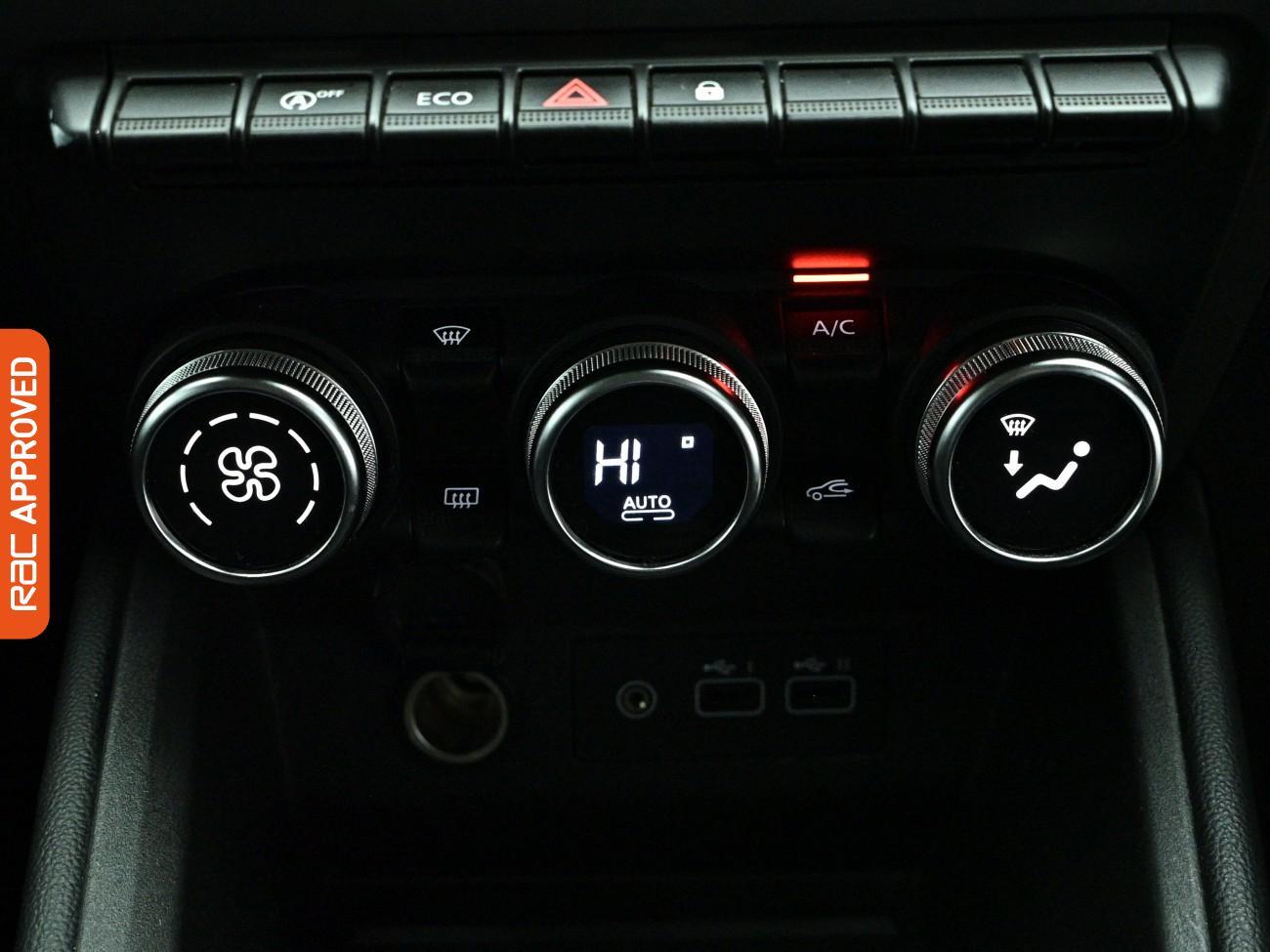 Renault Clio view 16