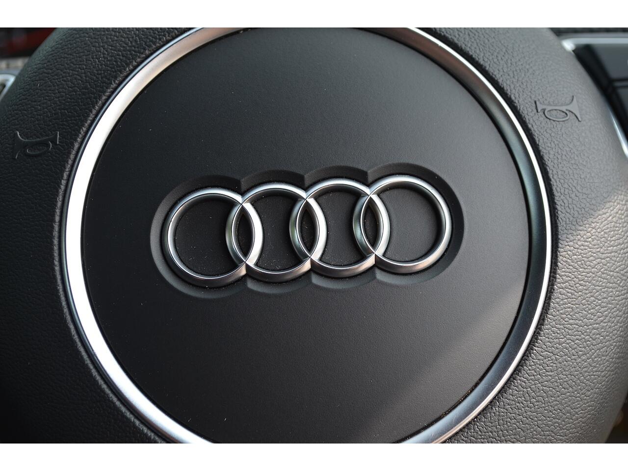 Audi Q3 view 29