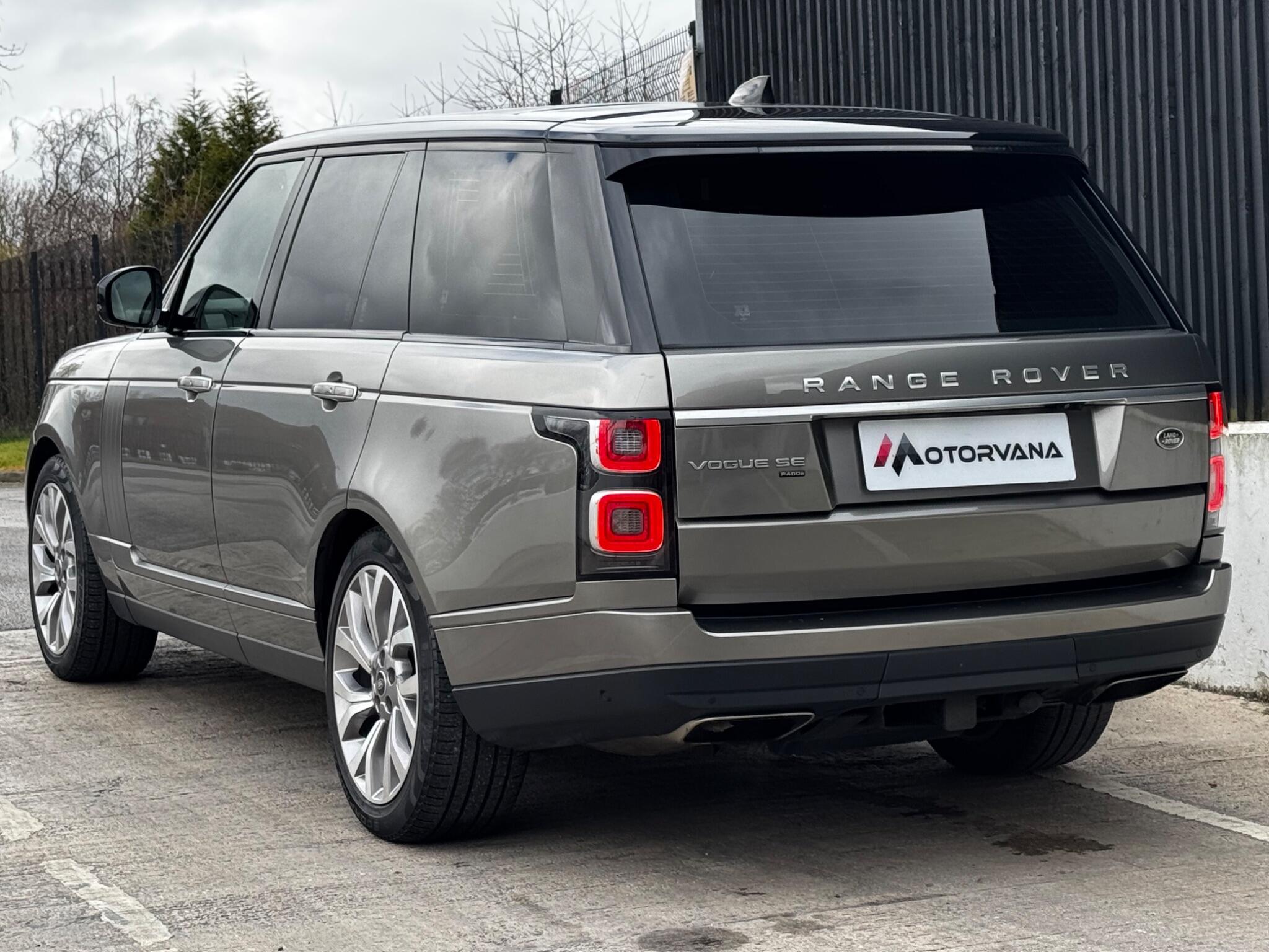 Land Rover Range Rover view 9