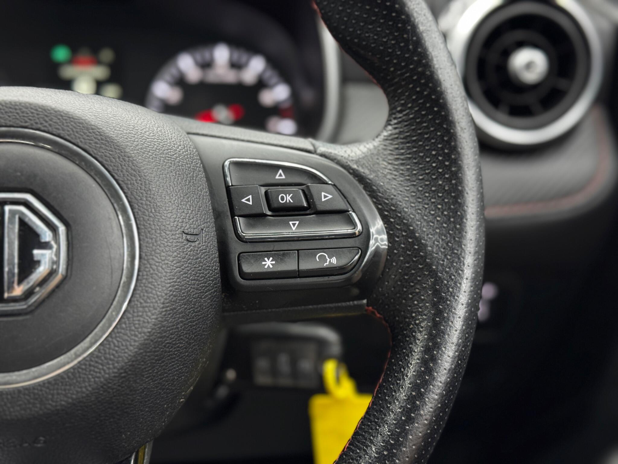 MG MG ZS view 21