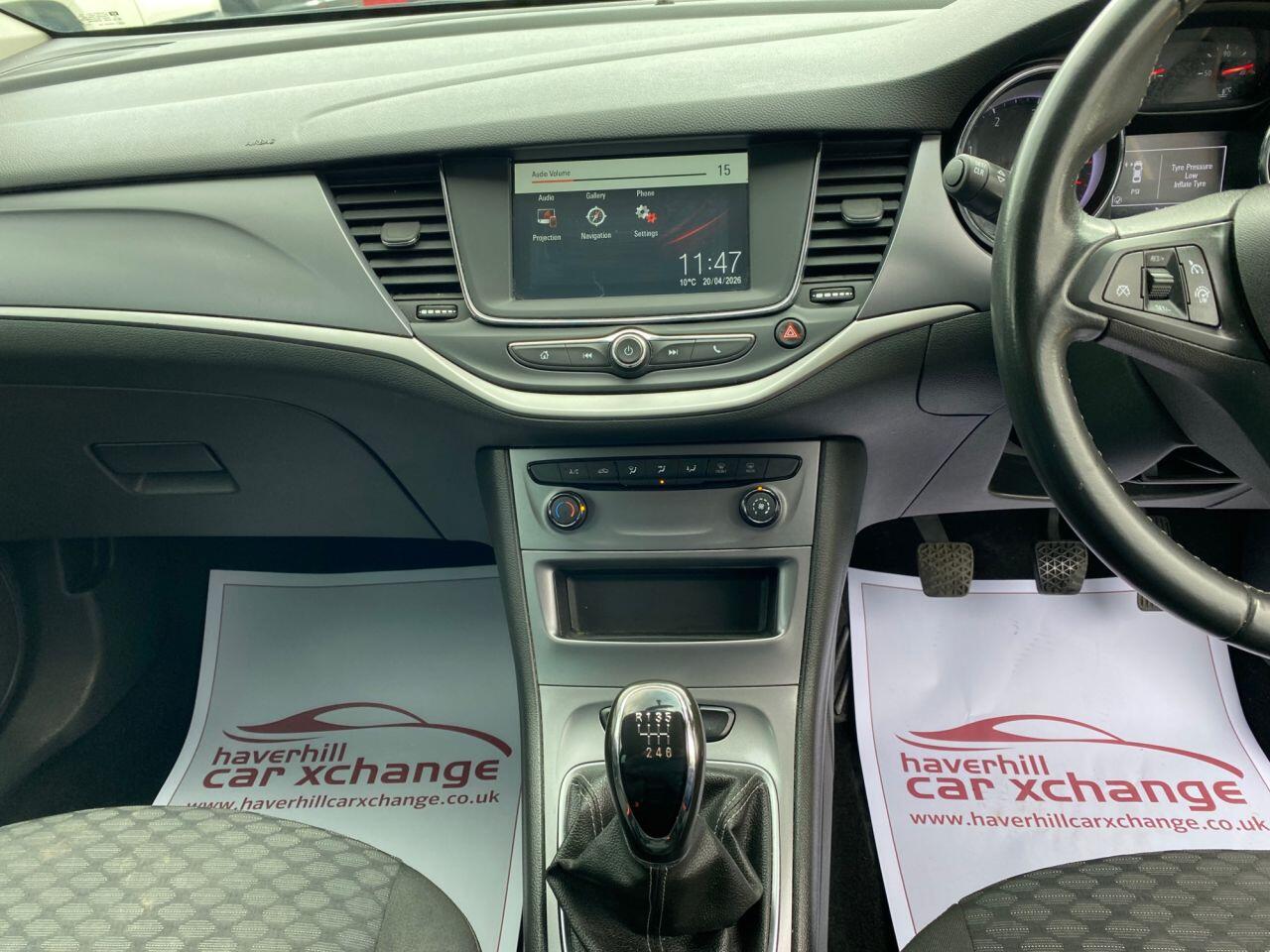 Vauxhall Astra view 16