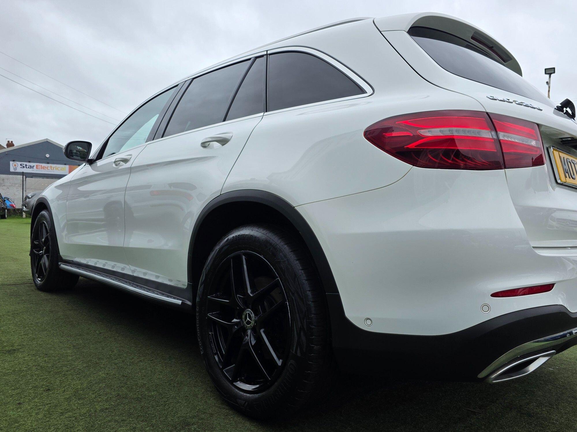 Mercedes-Benz GLC view 31