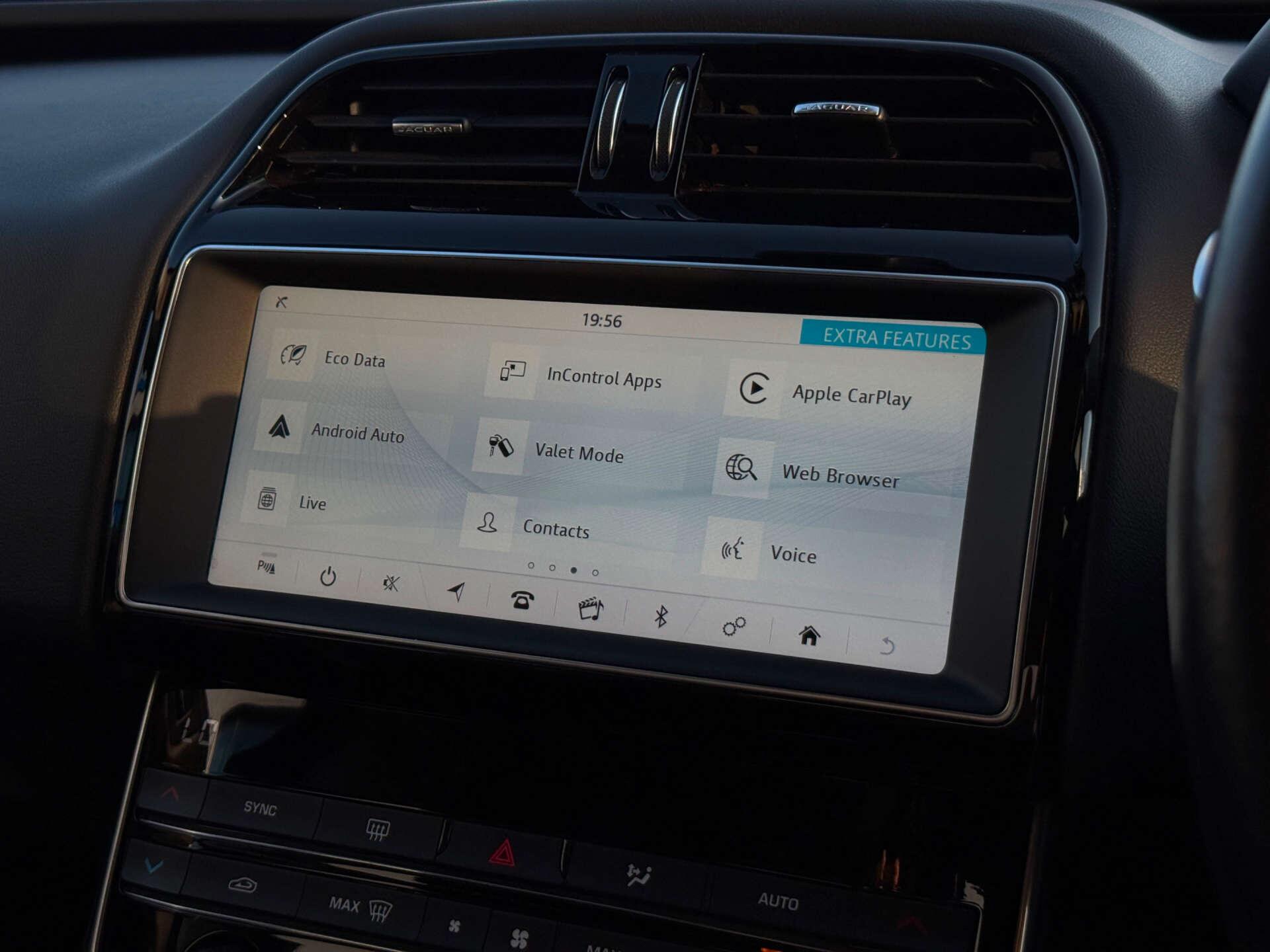 Jaguar Xe view 68