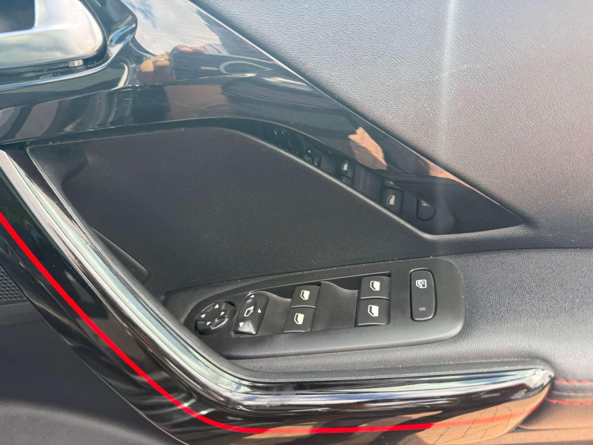 Peugeot 2008 view 22