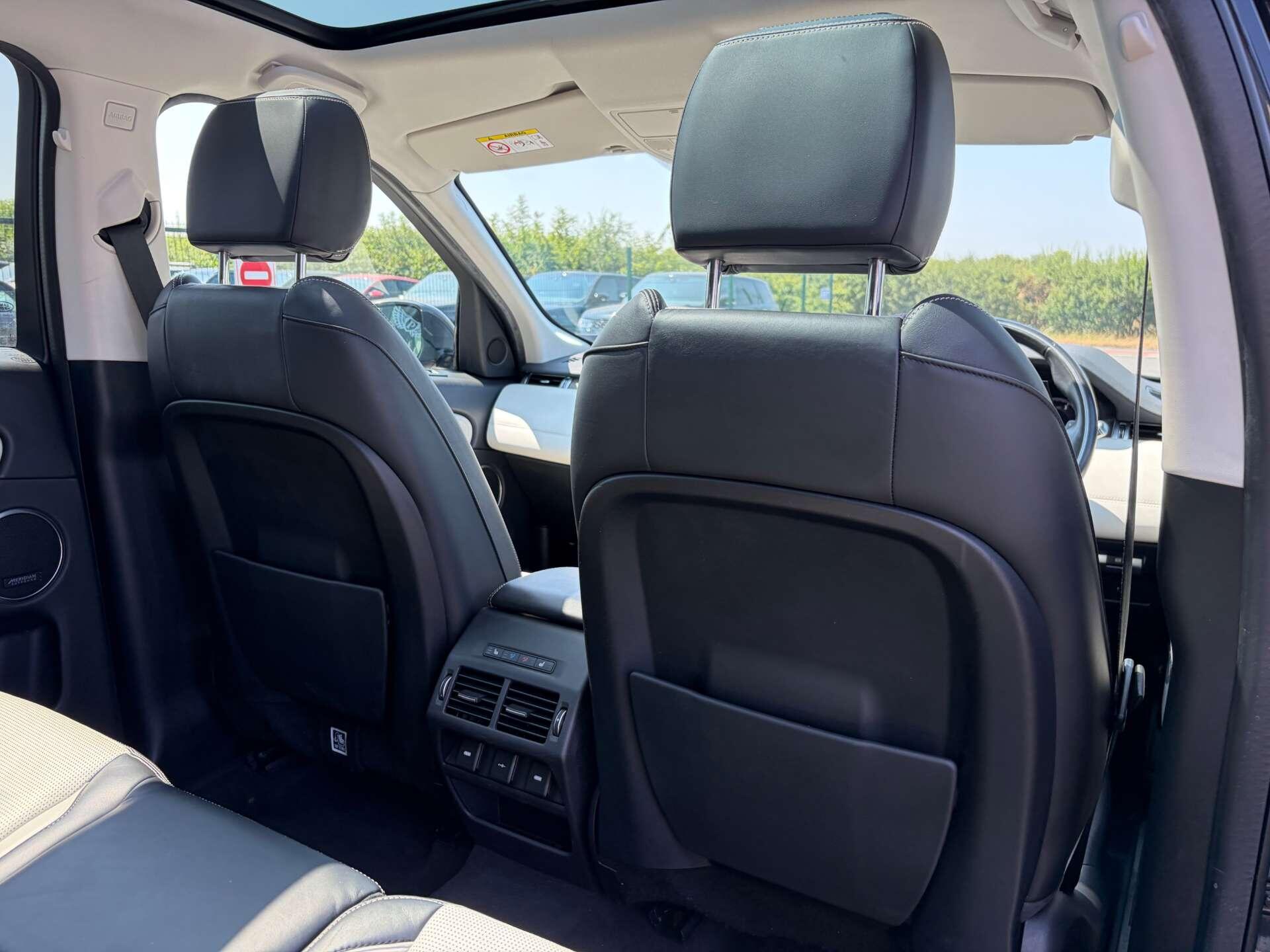 Land Rover Discovery Sport view 26