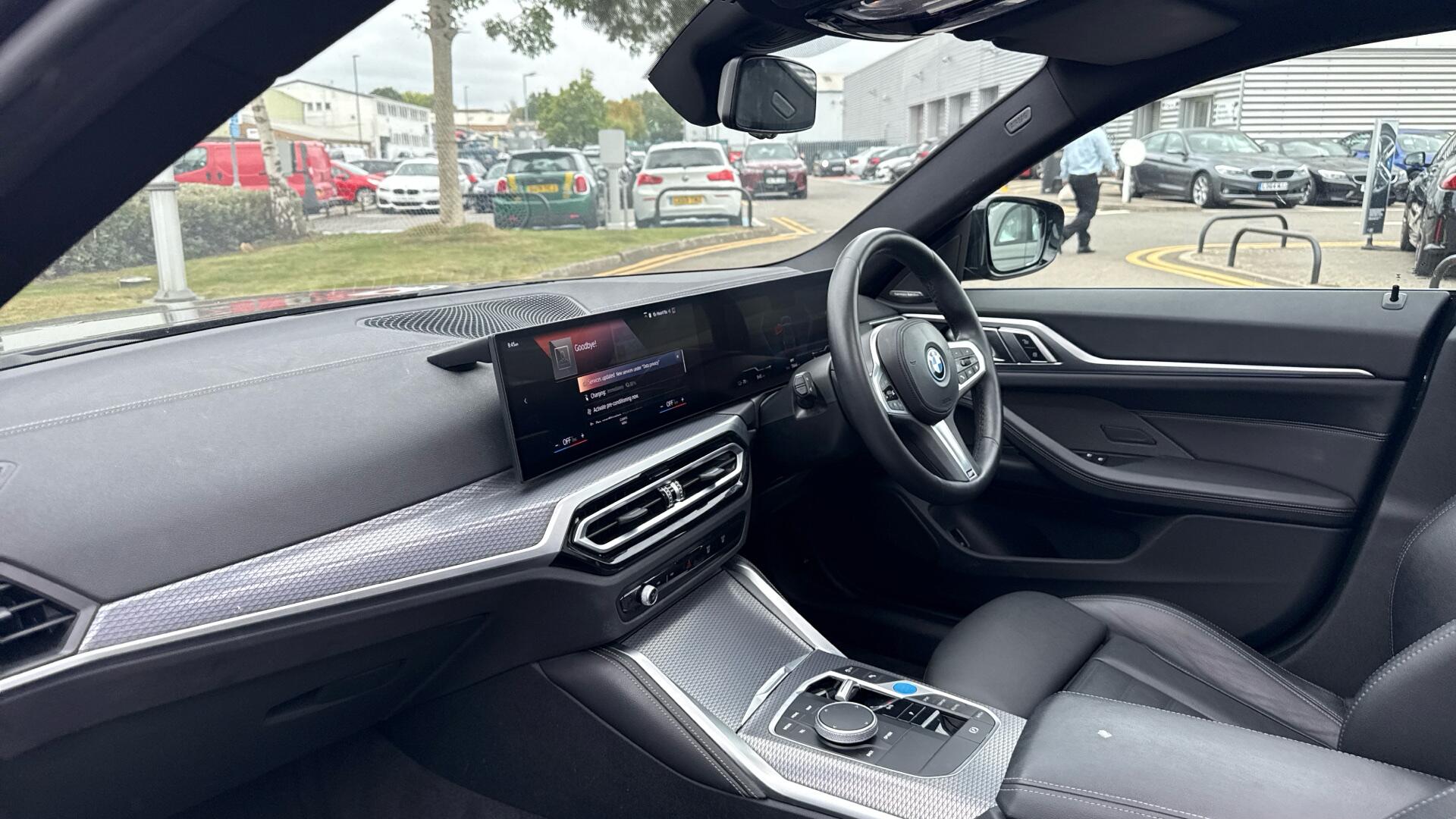 BMW i4 view 7