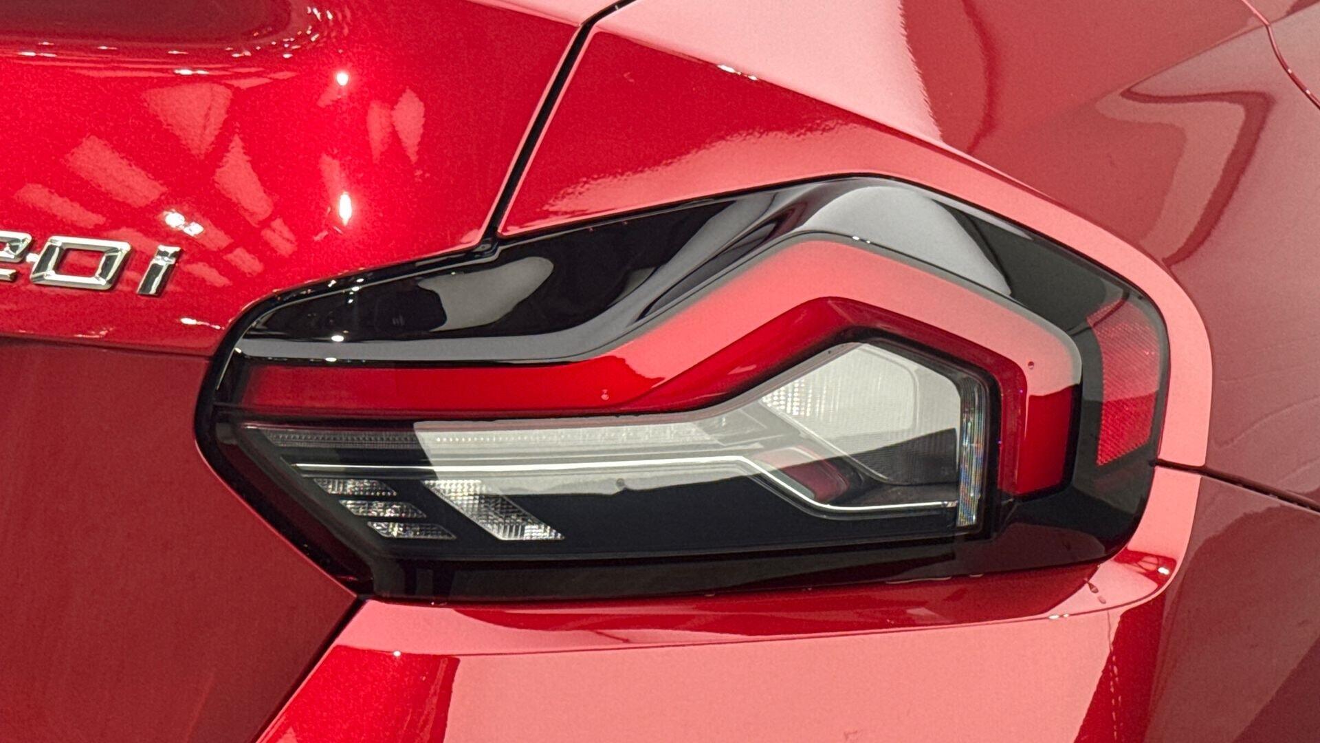 BMW 2 Series view 22