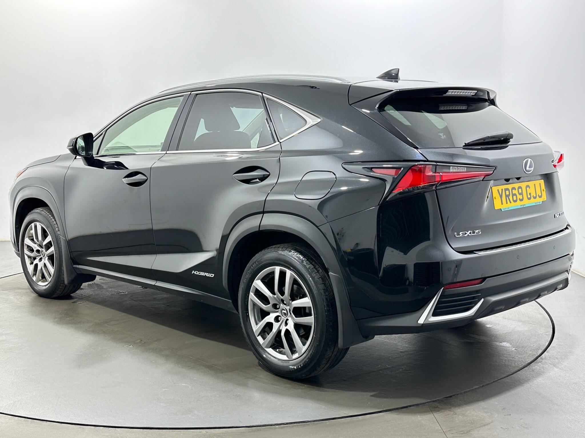 Lexus NX view 6