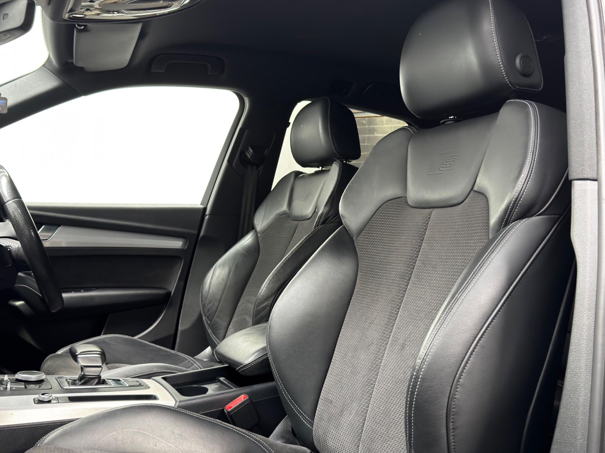 Audi Q5 view 66