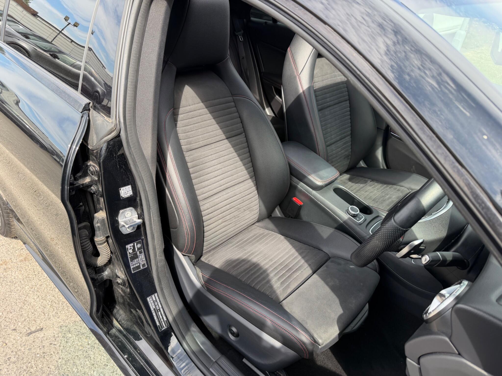 Mercedes-Benz Cla view 19