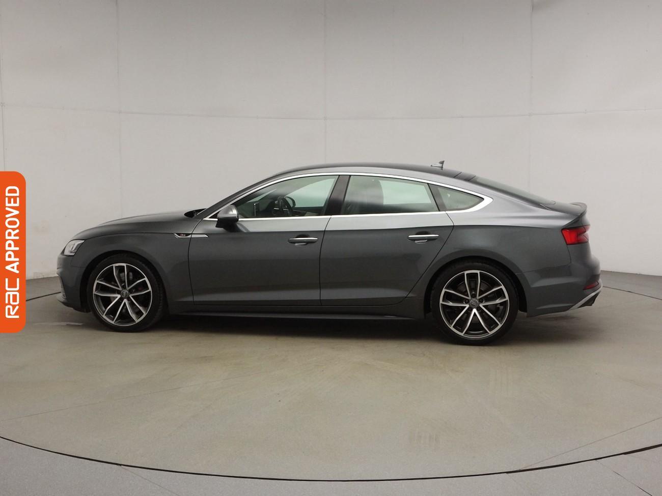 Audi S5 view 32
