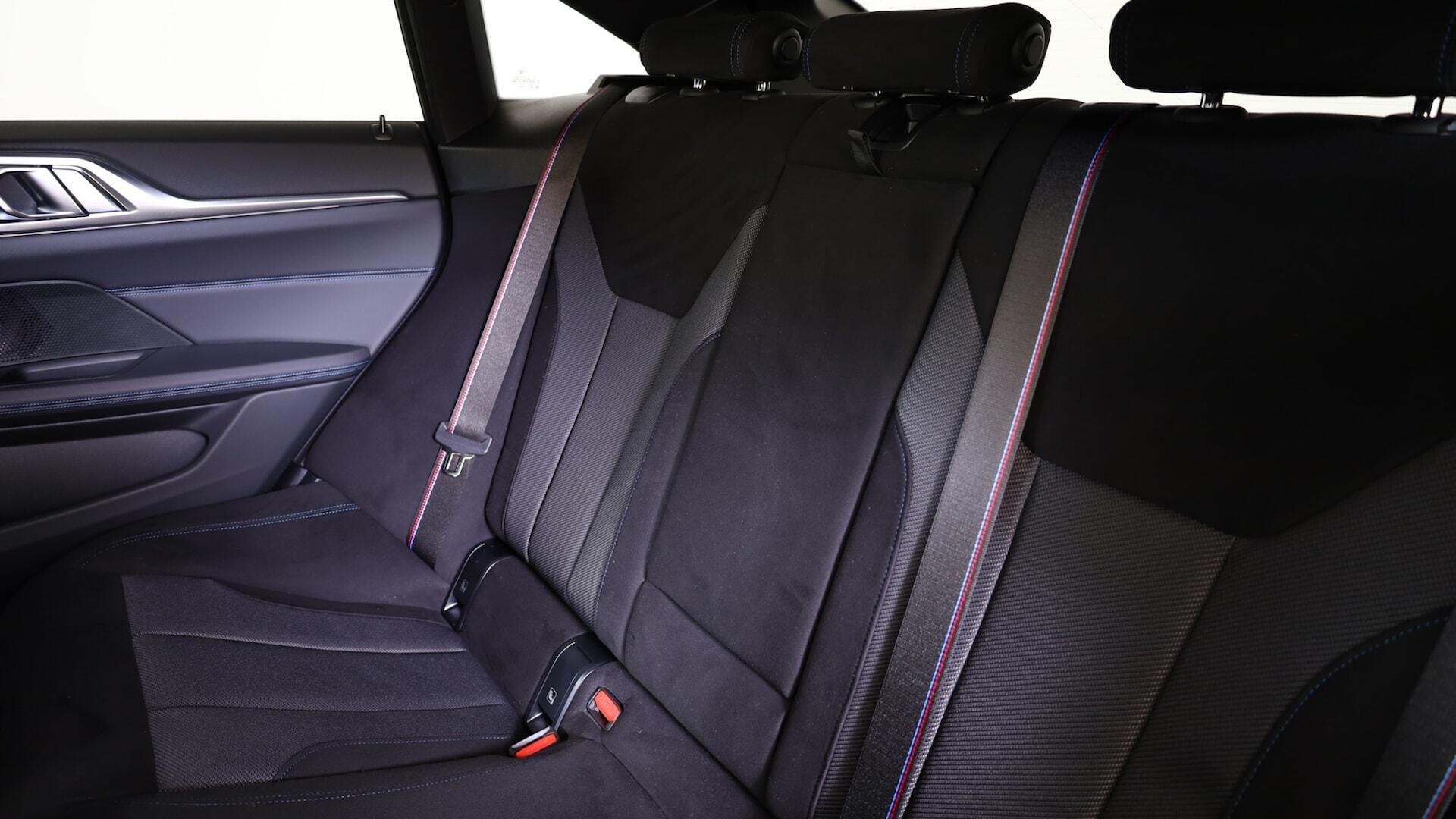 BMW 4 Series view 12