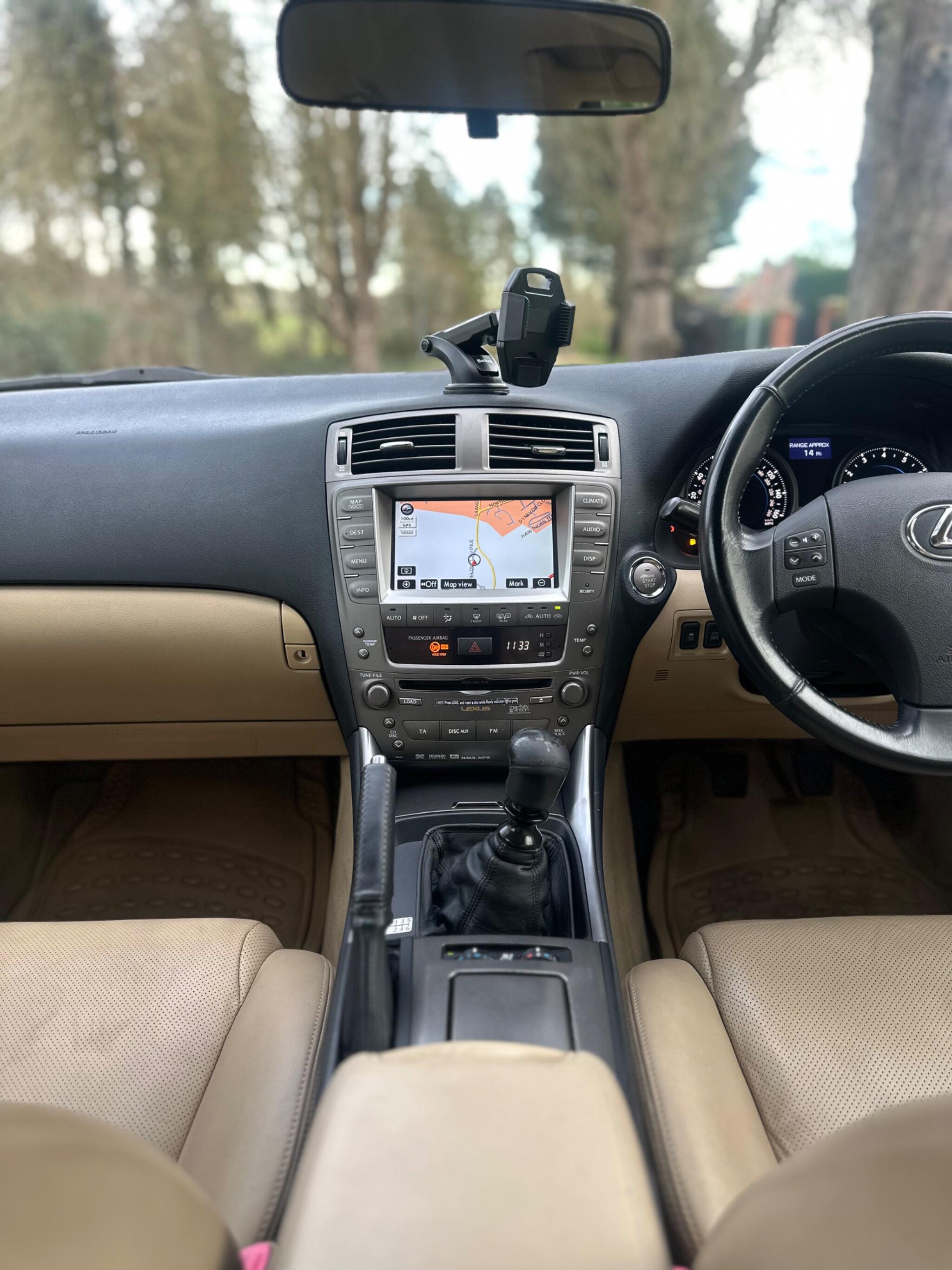 2008 Lexus IS image 25