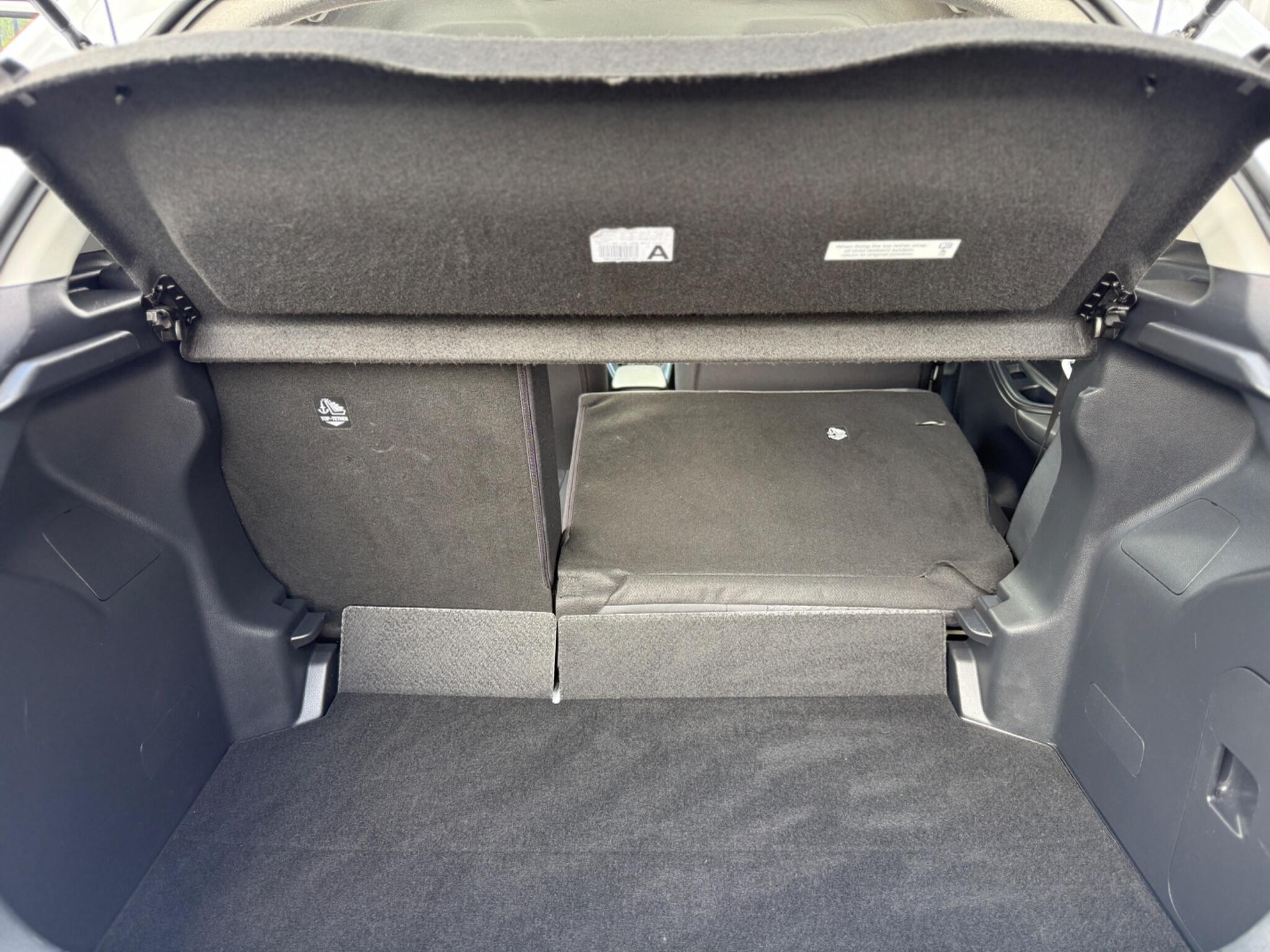 Toyota Yaris view 42