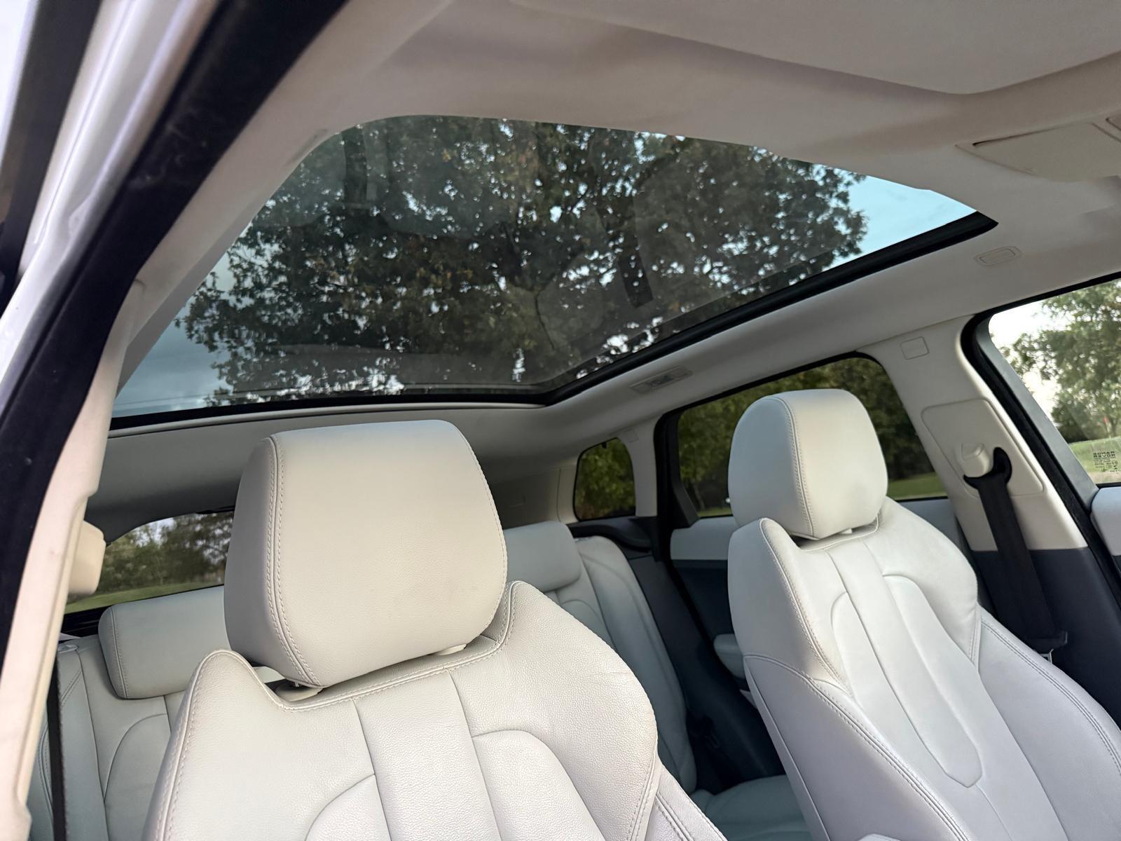 Land Rover Range Rover Evoque - Image 19