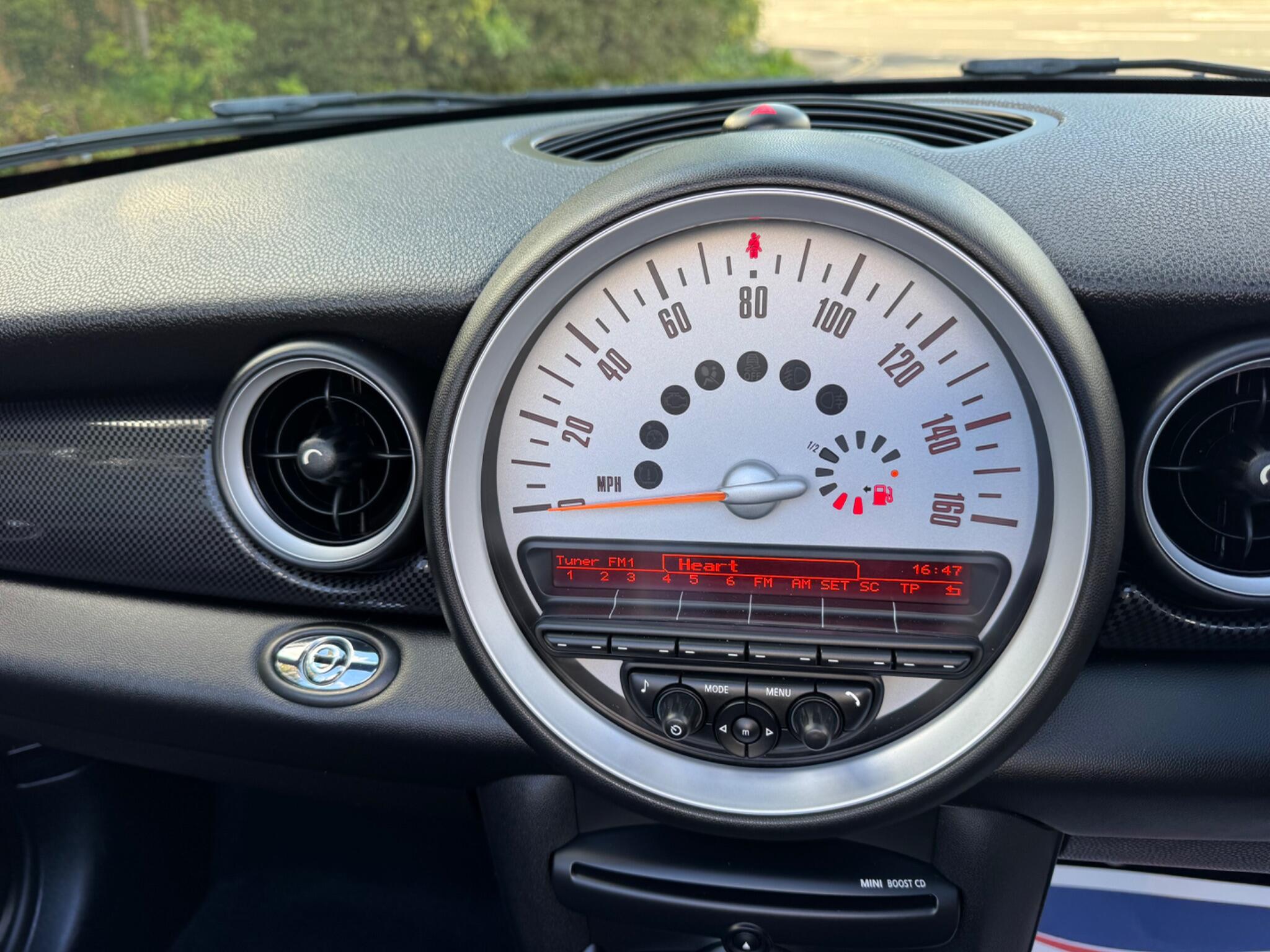 Mini Roadster view 23