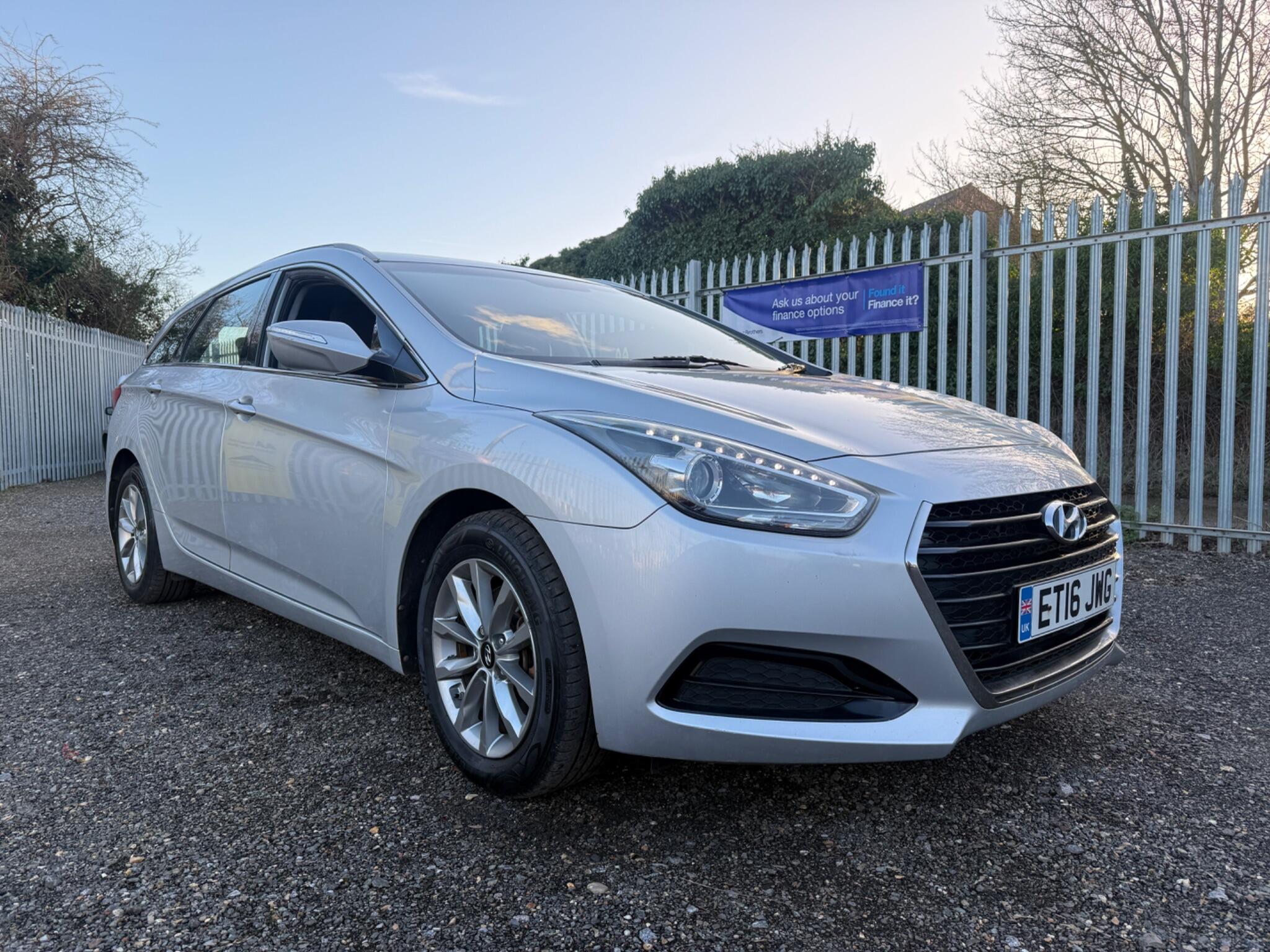 2015 Hyundai i40 image 2