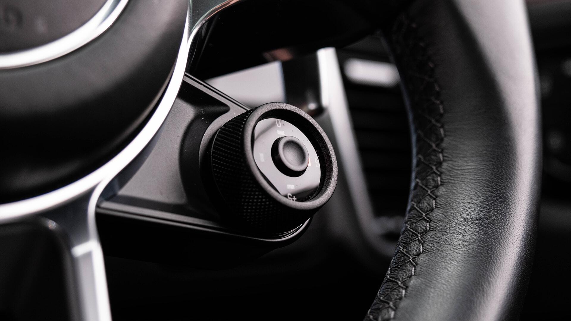 Porsche Cayenne view 30