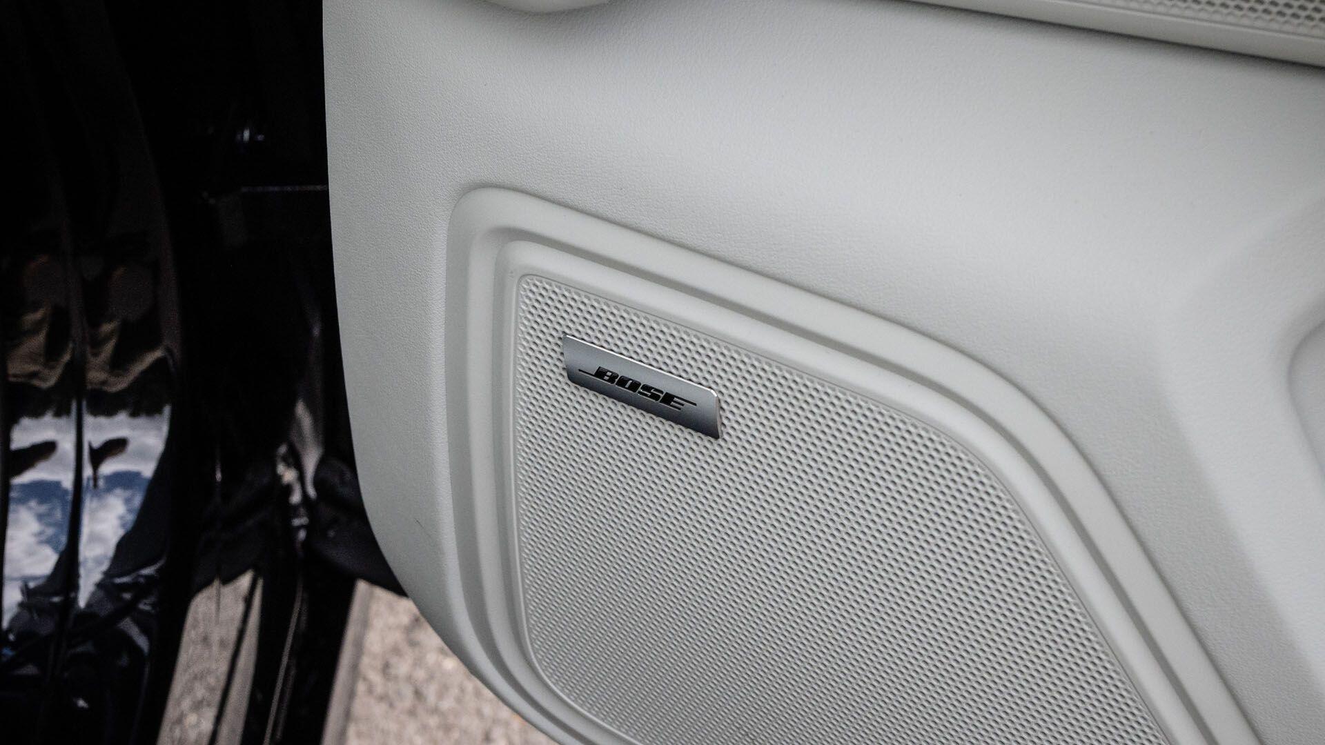 Porsche Macan view 31