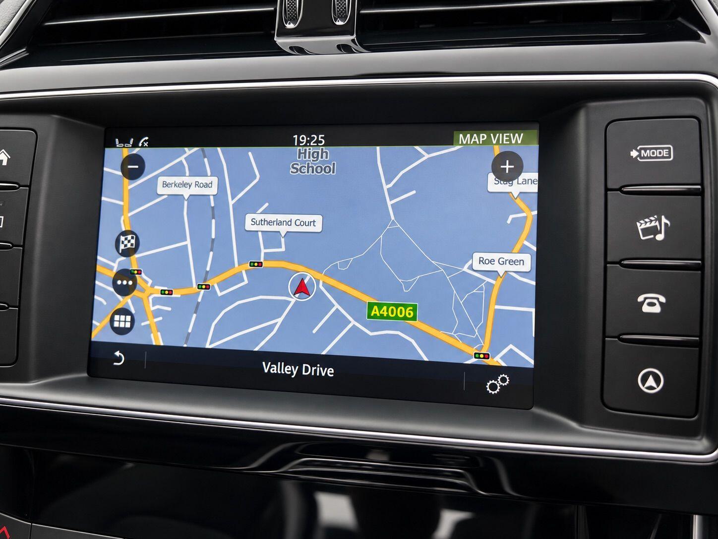 Jaguar Xe view 20