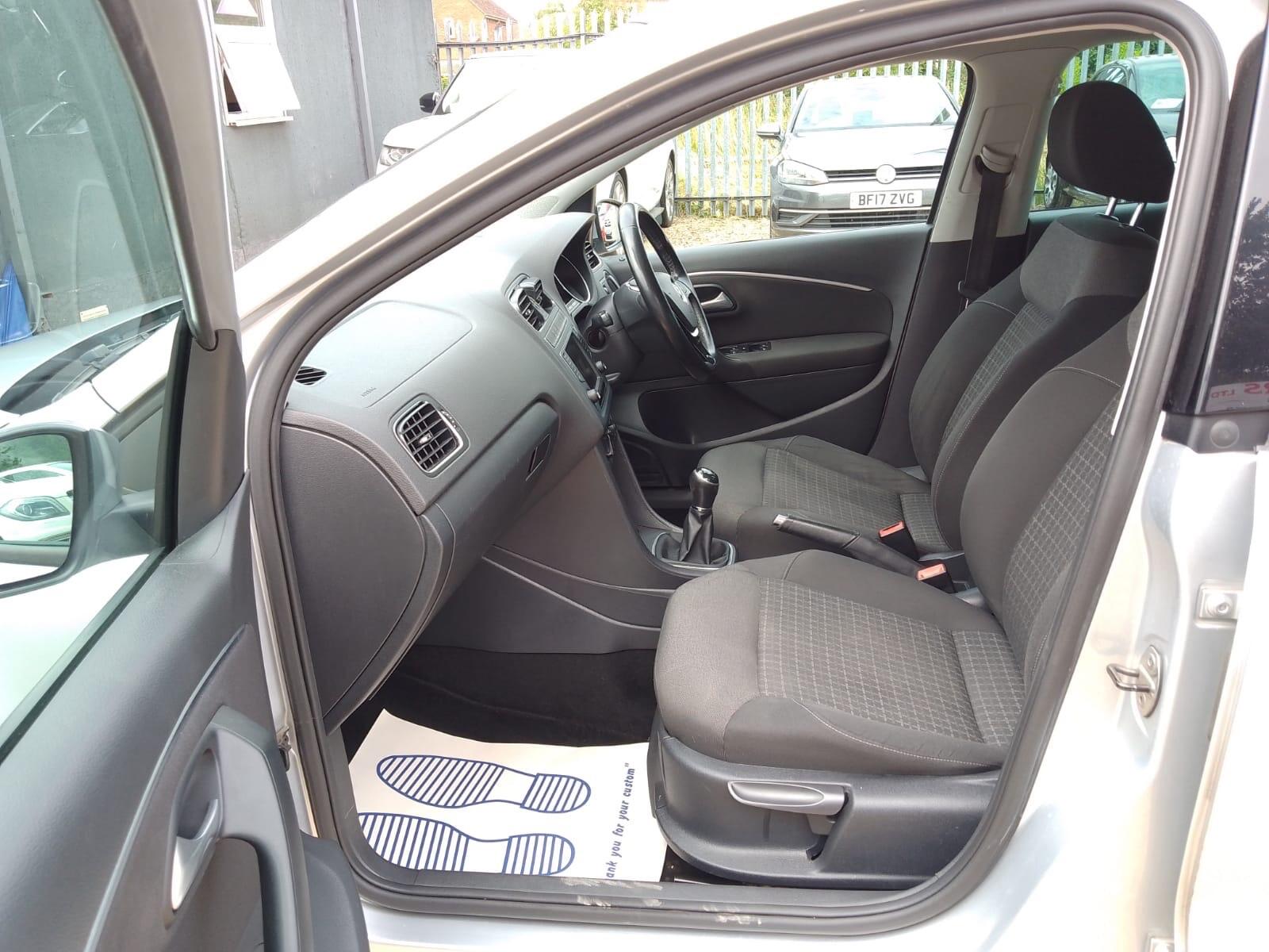 Volkswagen Polo view 48