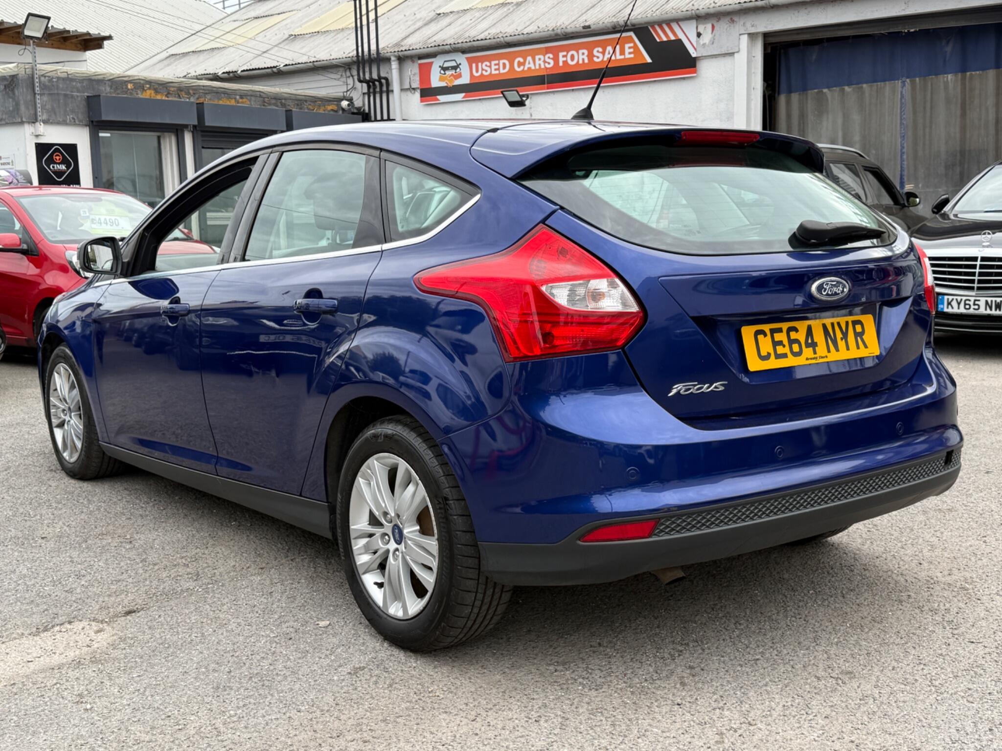 Ford Focus - Image 13