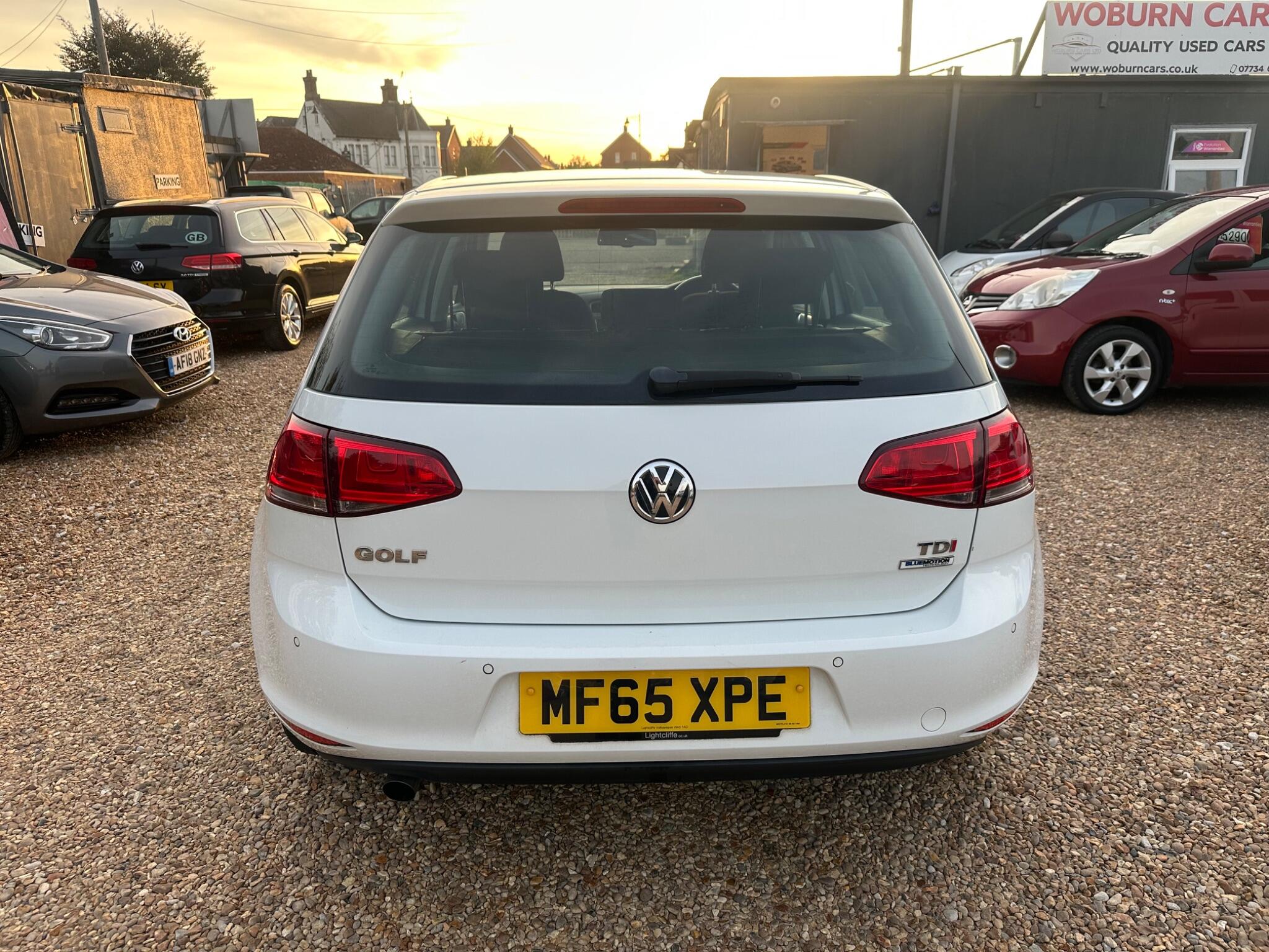Volkswagen Golf view 15