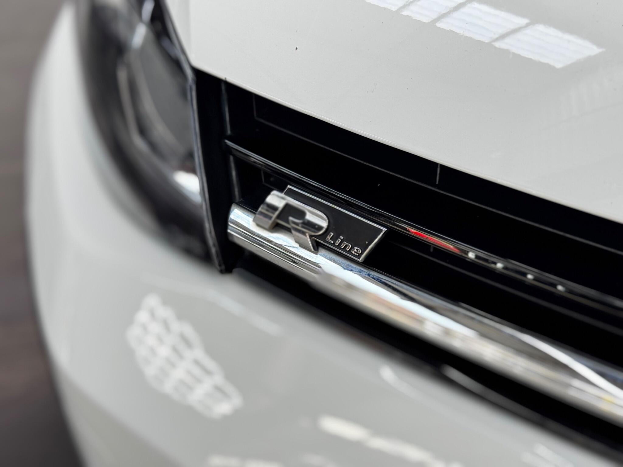 Volkswagen Golf view 14