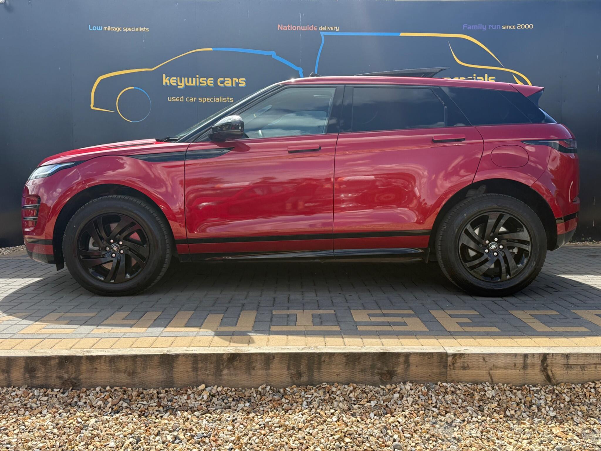 Land Rover Range Rover Evoque view 2