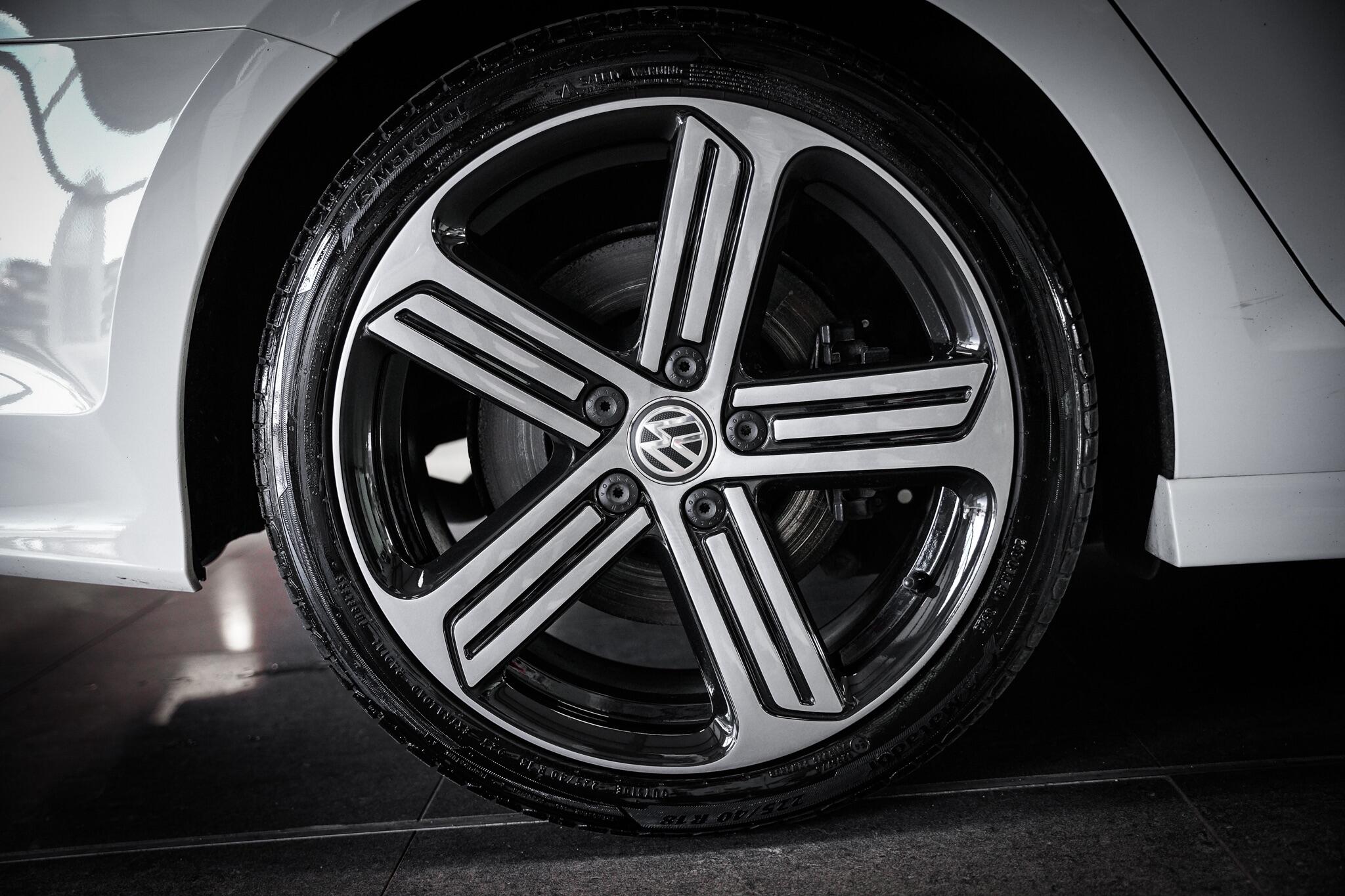 Volkswagen Golf view 27