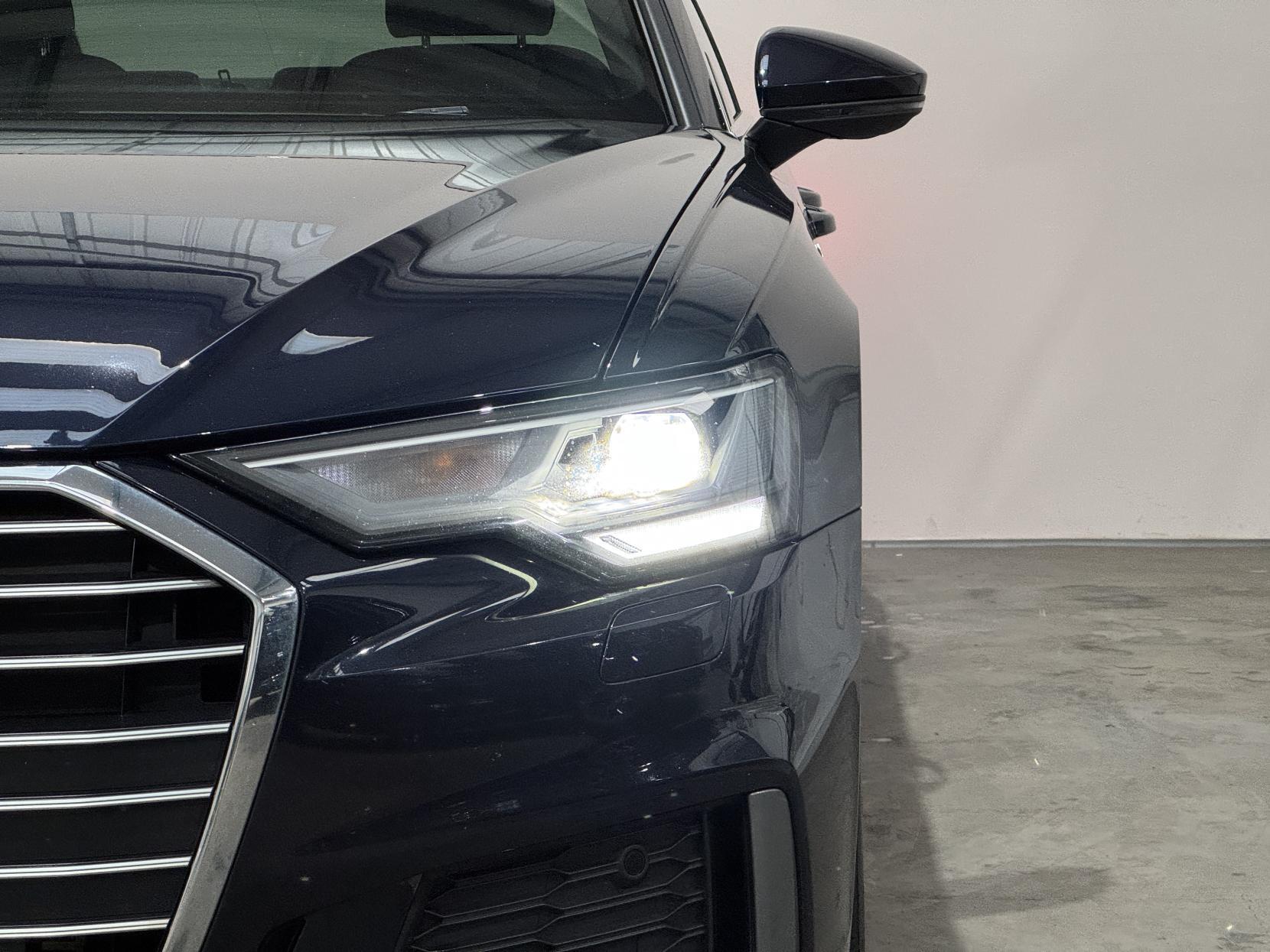 Audi A6 Saloon view 4