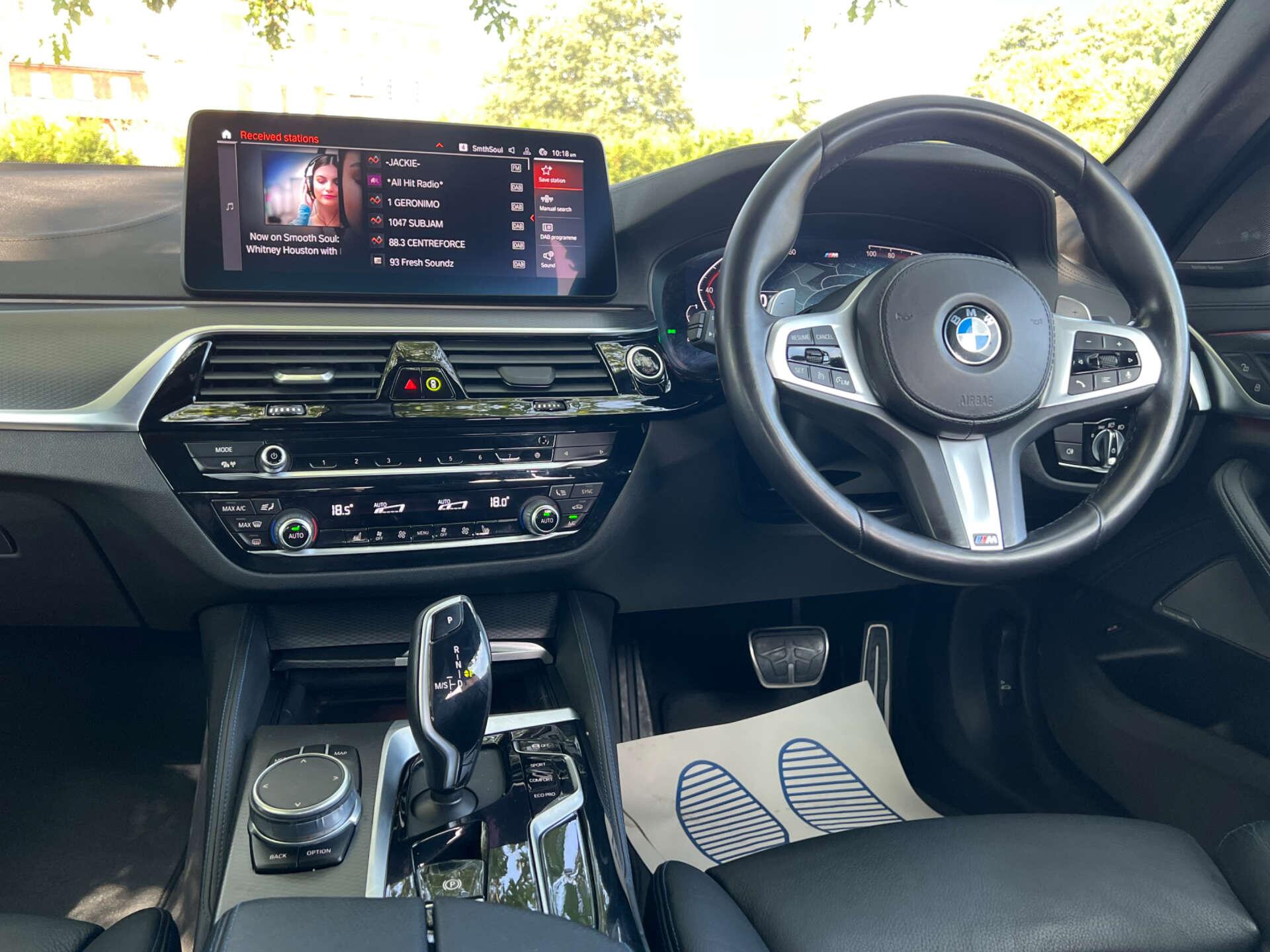 BMW 5 Series view 5