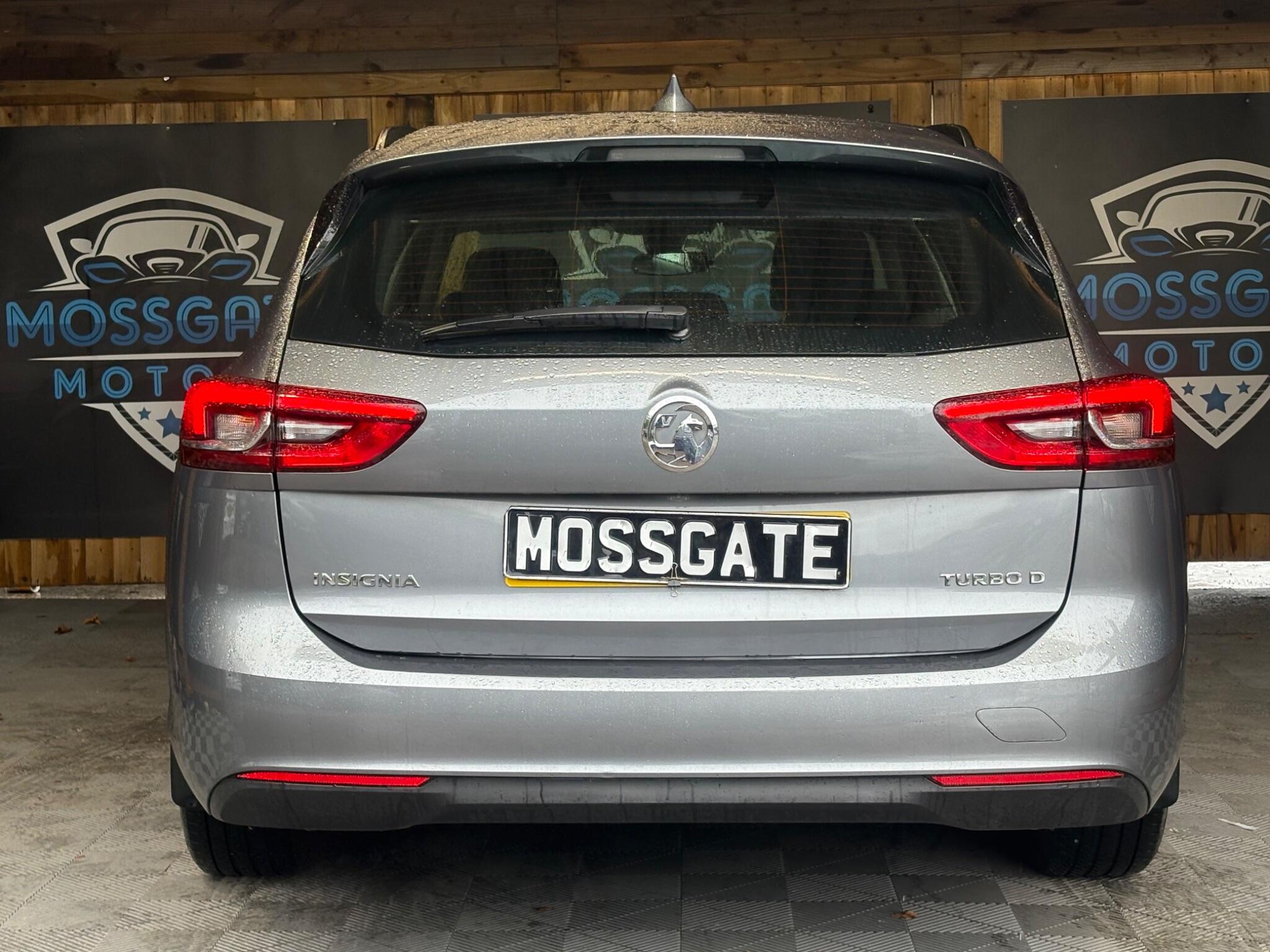 Vauxhall Insignia view 8