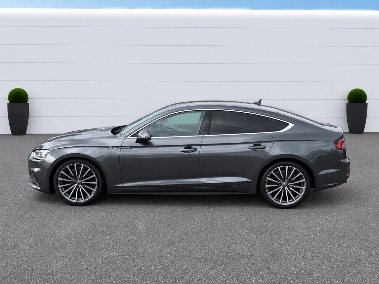 Audi A5 view 7