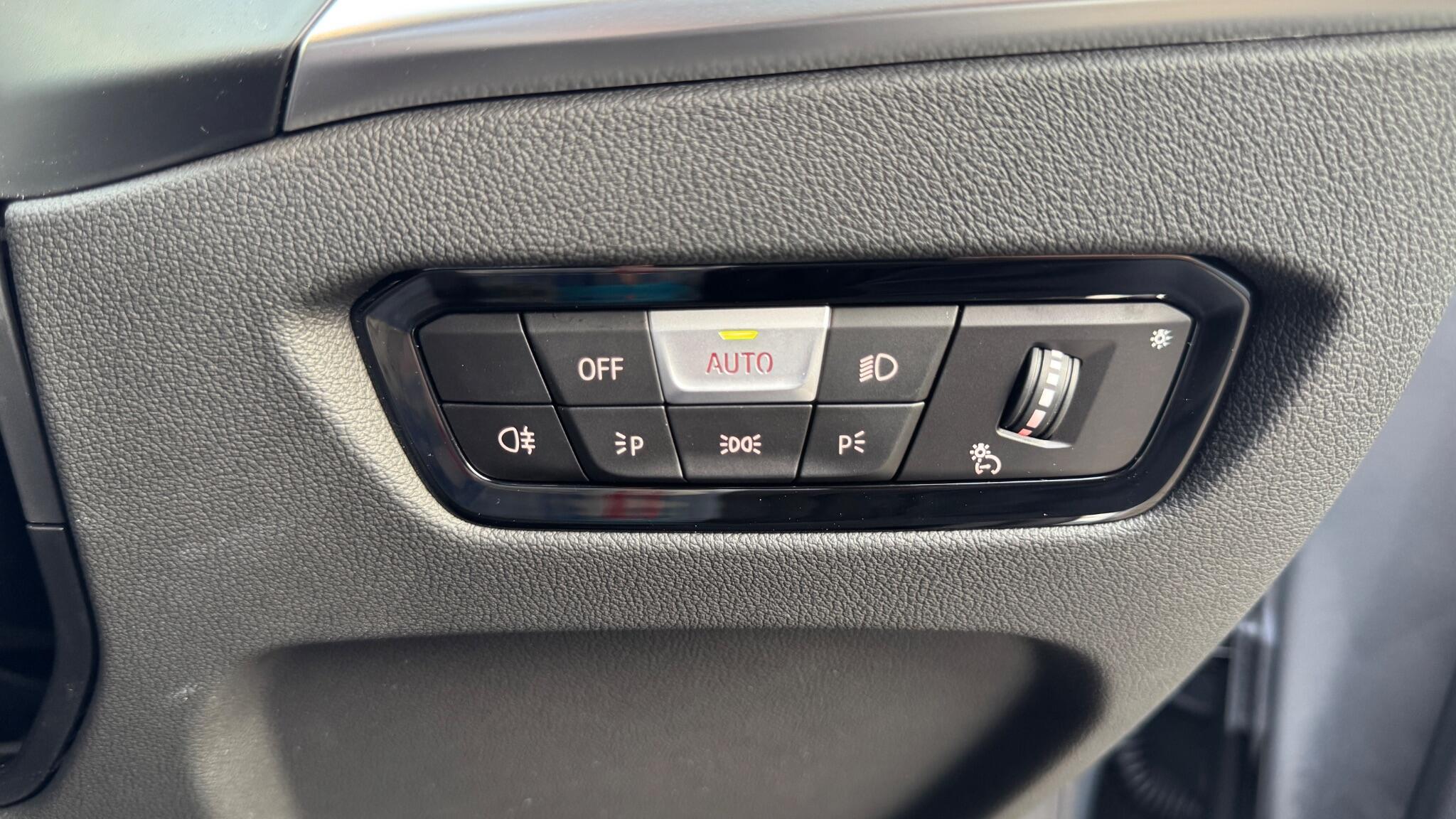 BMW 2 Series view 14