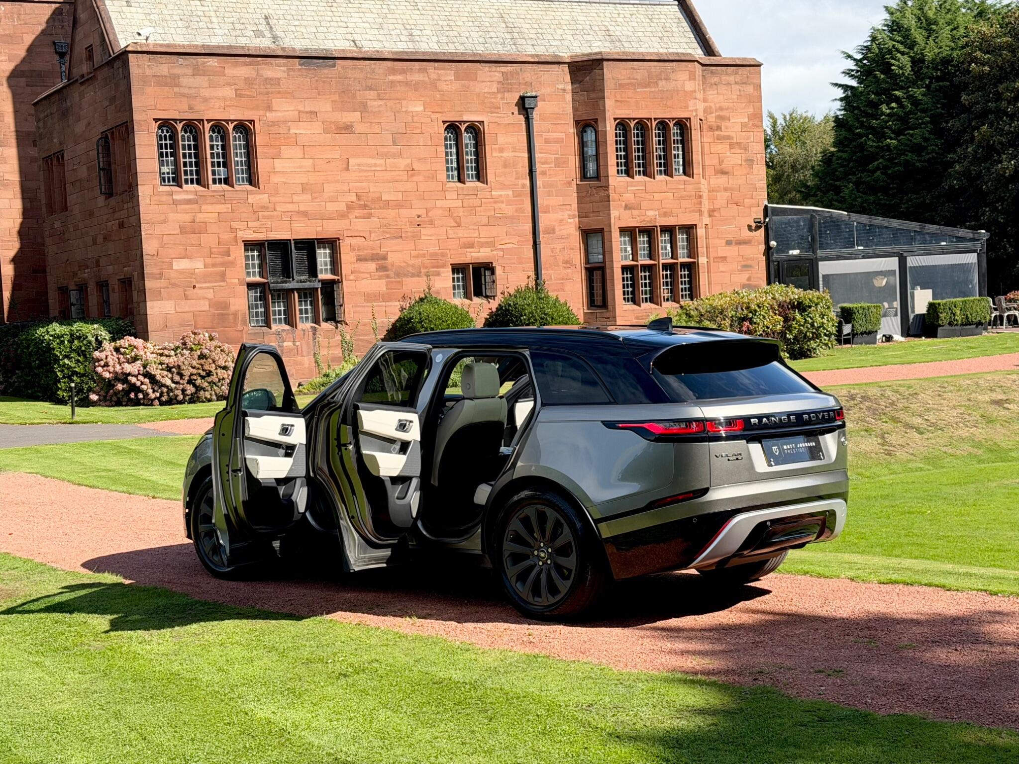 Land Rover Range Rover Velar view 12